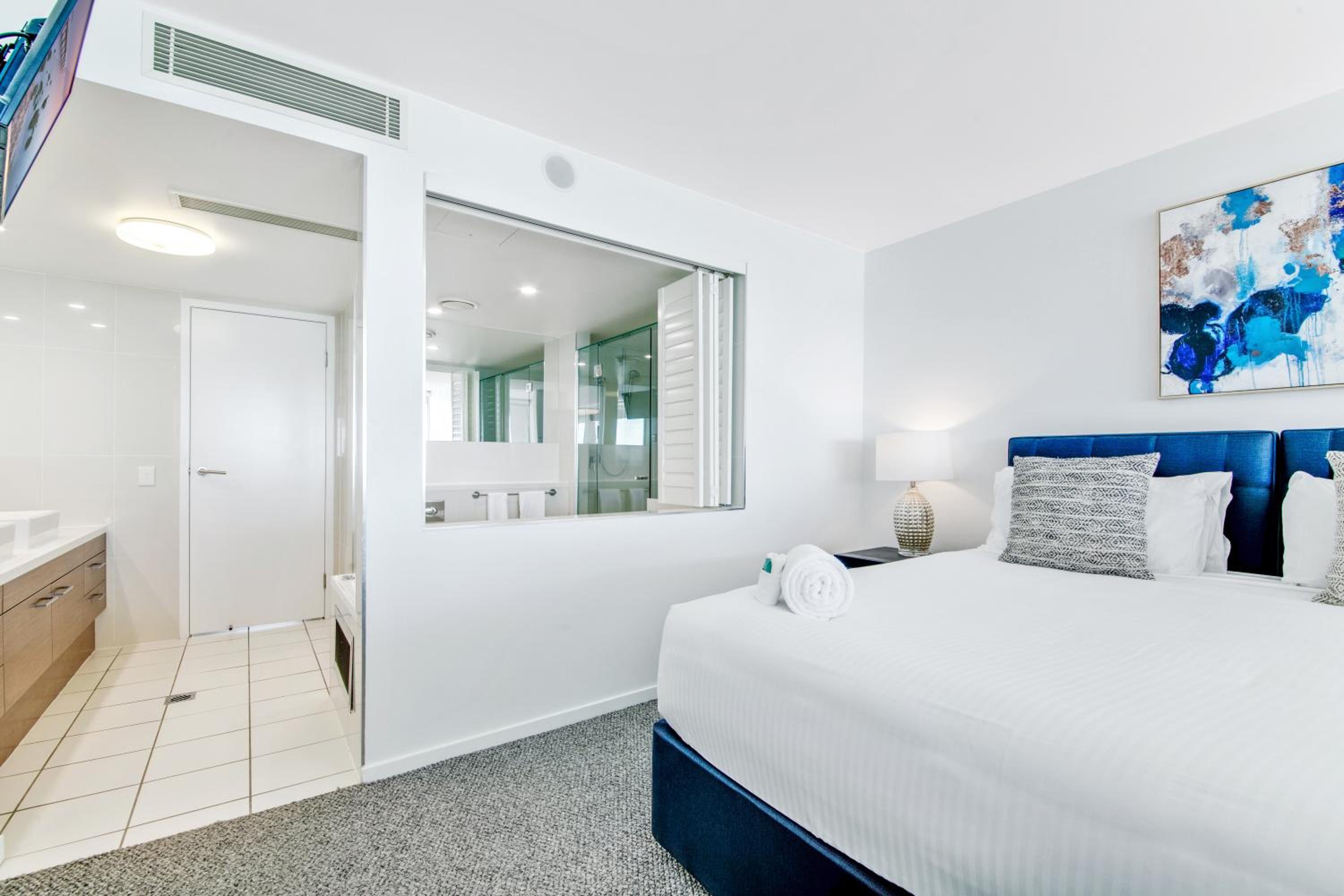 Three Bedroom Superior Apartment with Ocean View photo 3