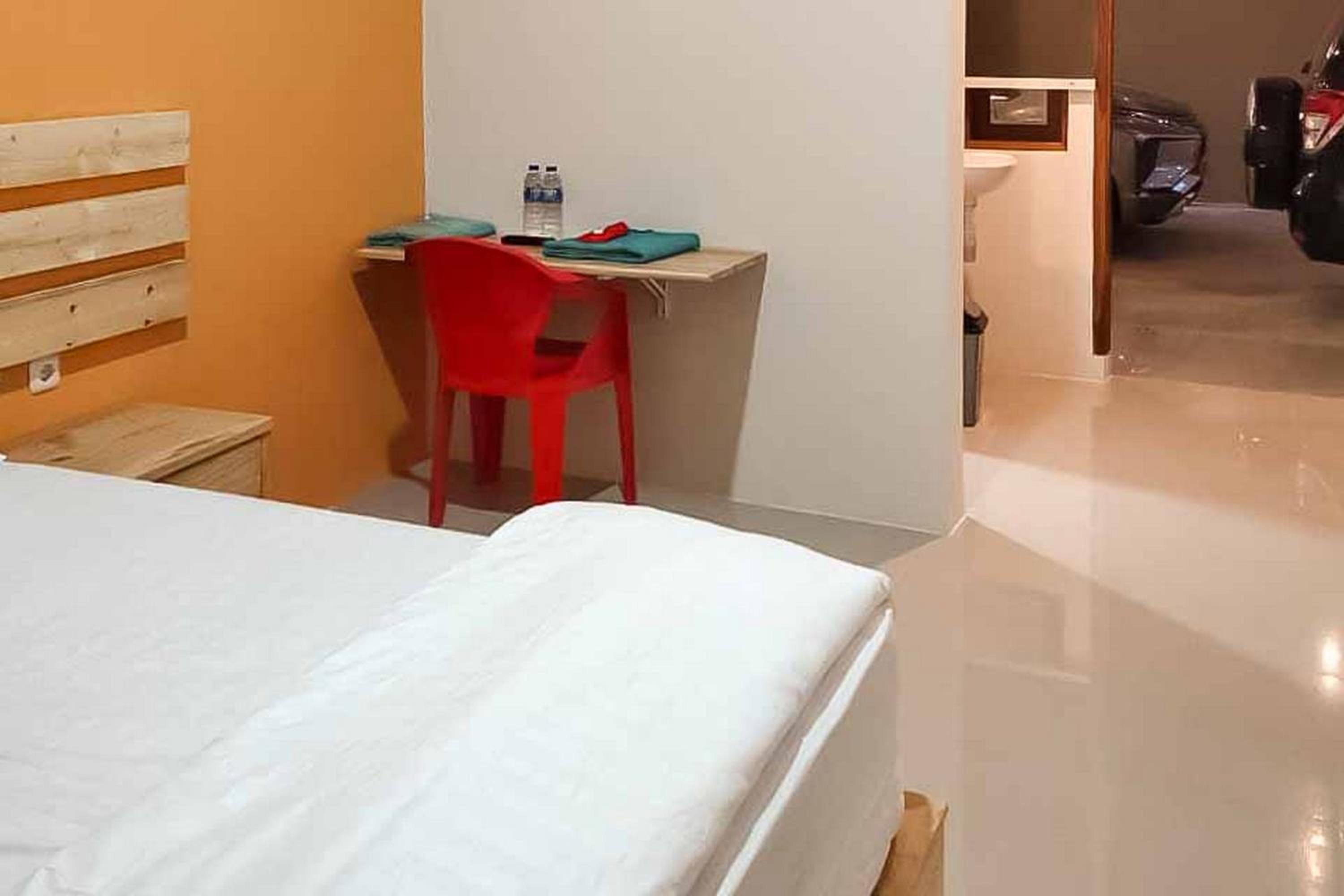Double Room - Photo 3