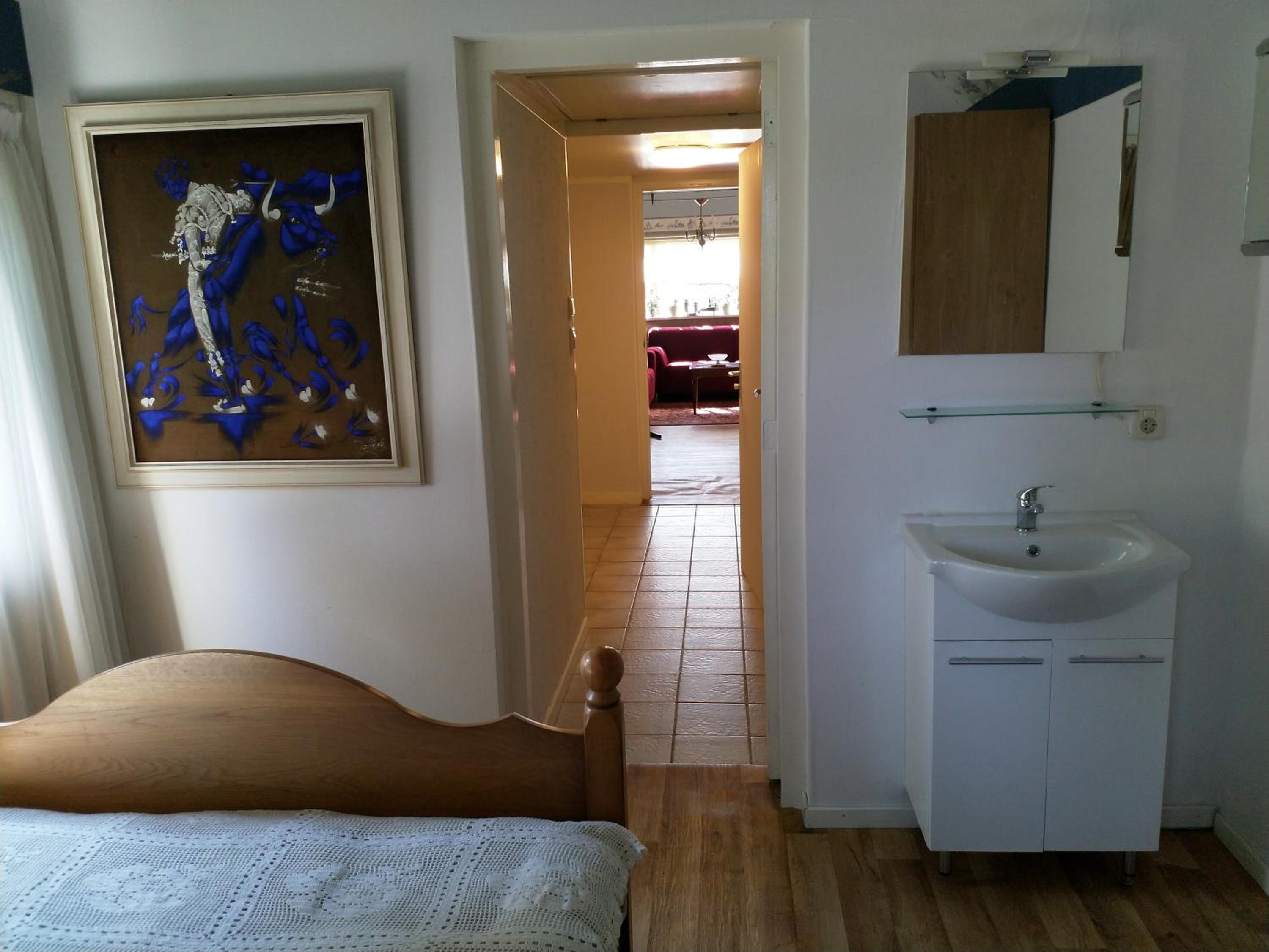 One-Bedroom Apartment - Photo 1