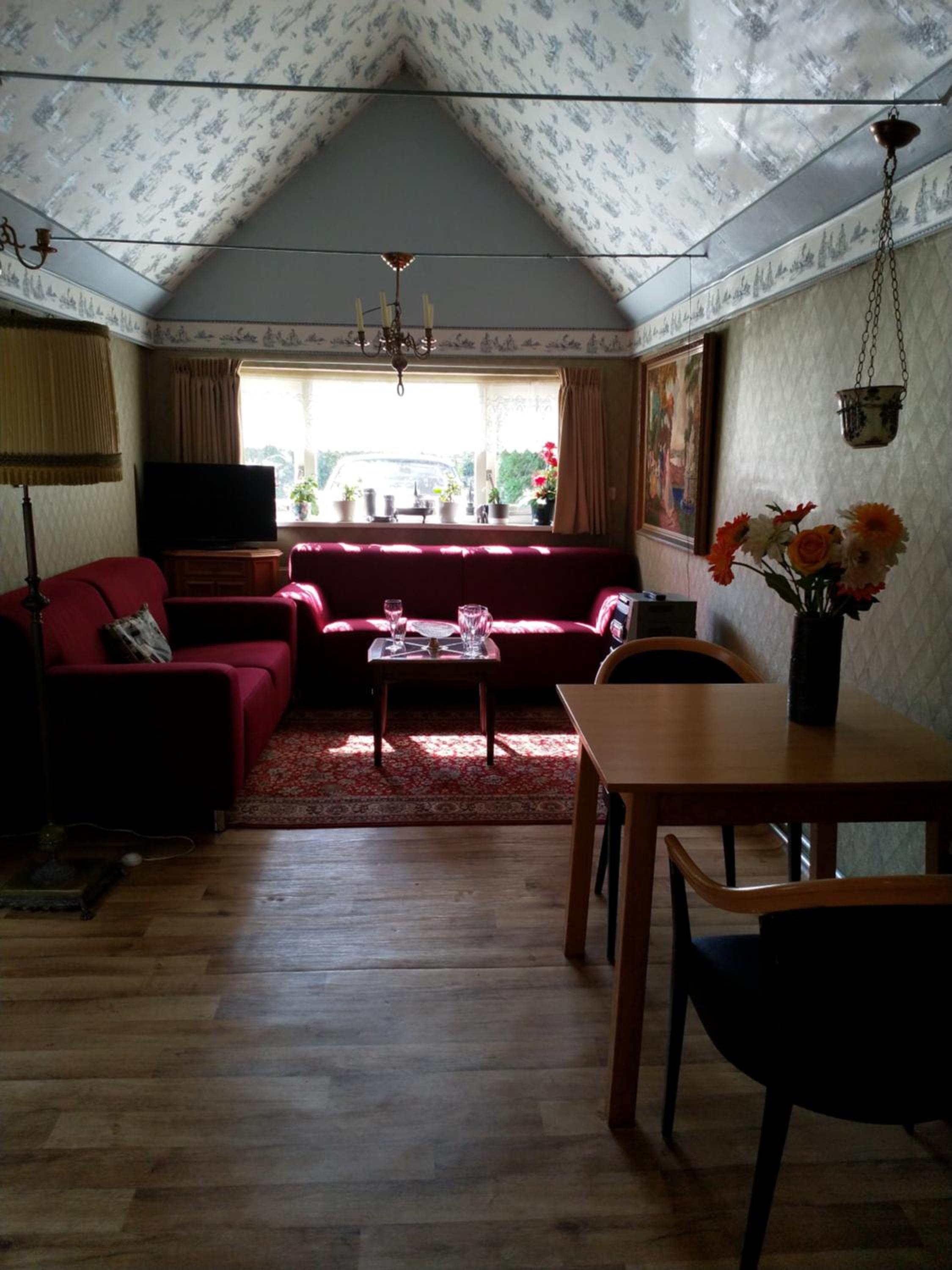 One-Bedroom Apartment - Photo 13
