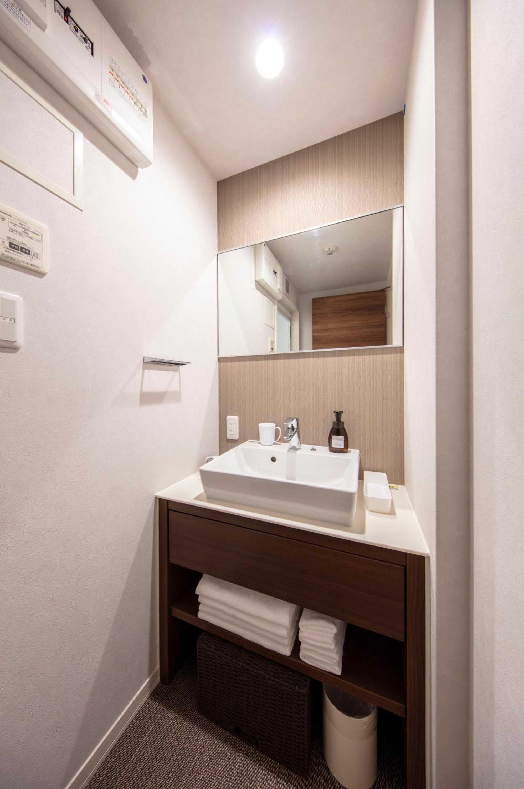 Standard Triple Room - Photo 6