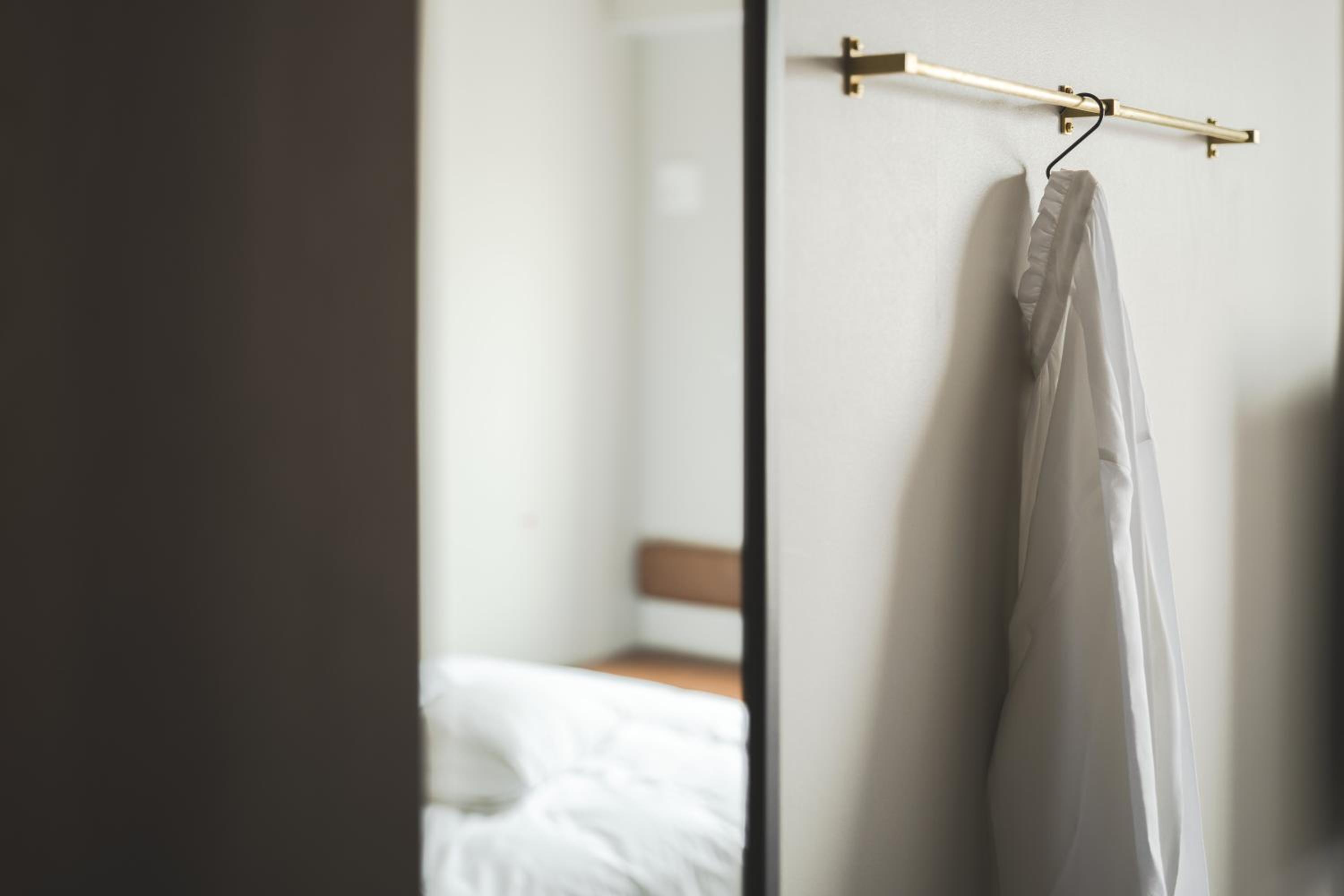 Double Room - Non-Smoking  - Photo 5