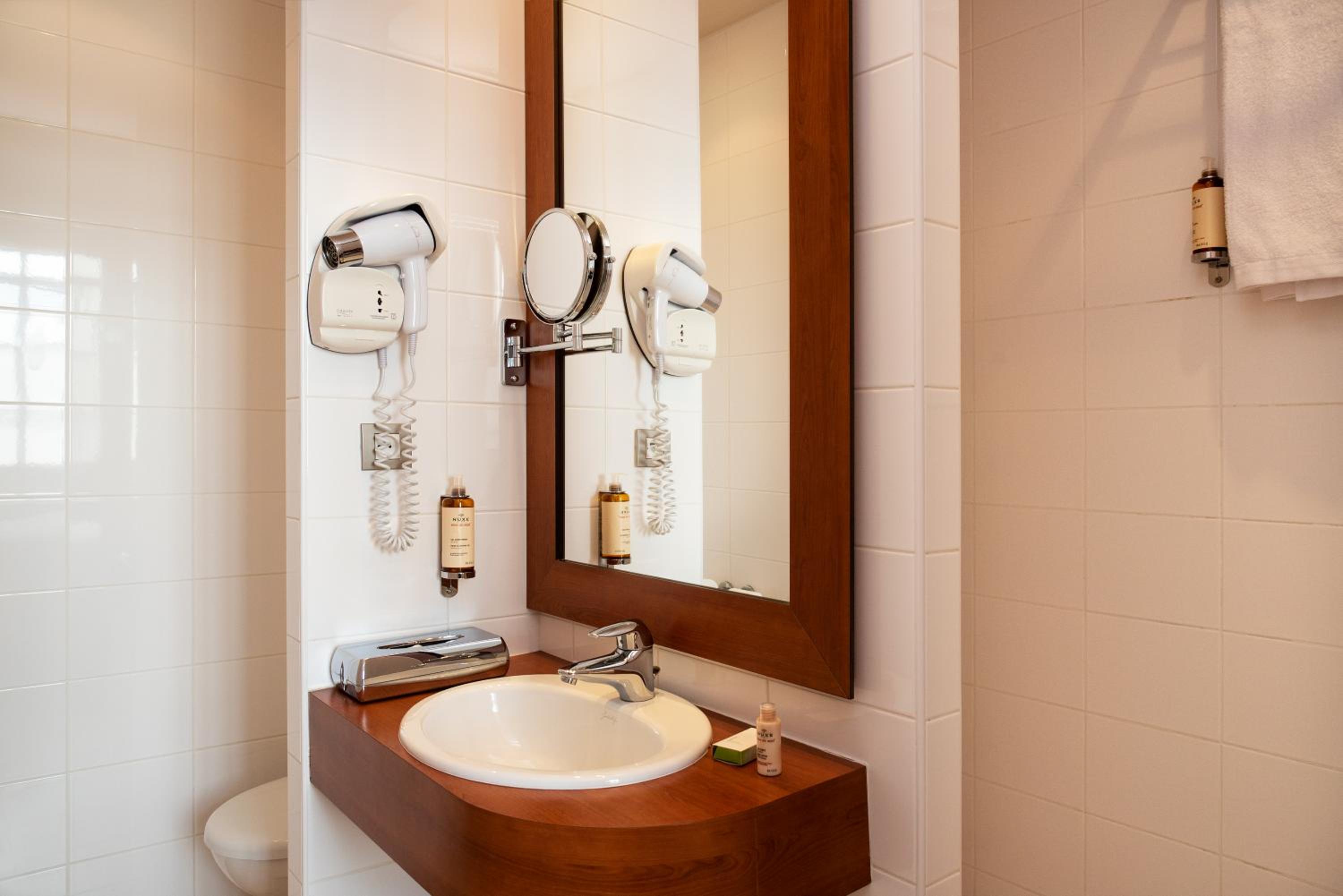 Standard Single Room - Non-Smoking photo 3
