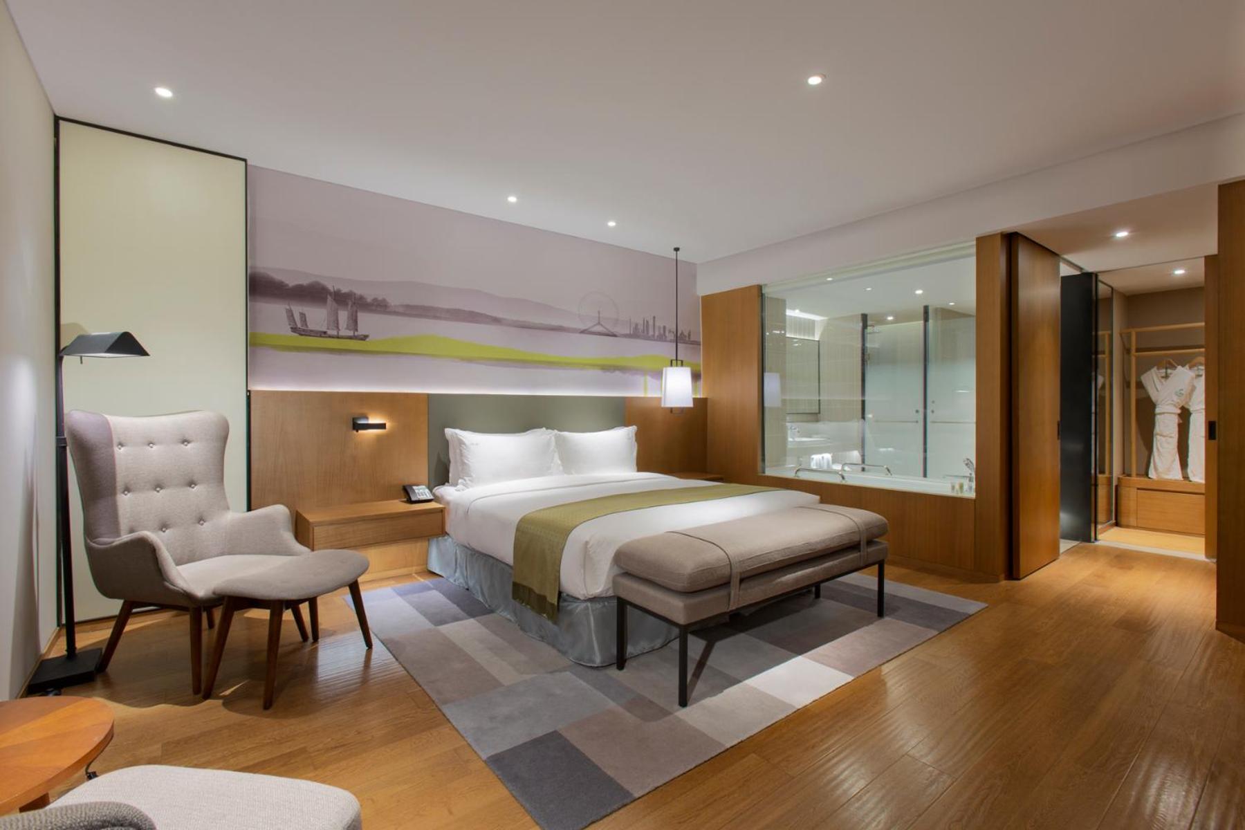 One-Bedroom Suite with City View