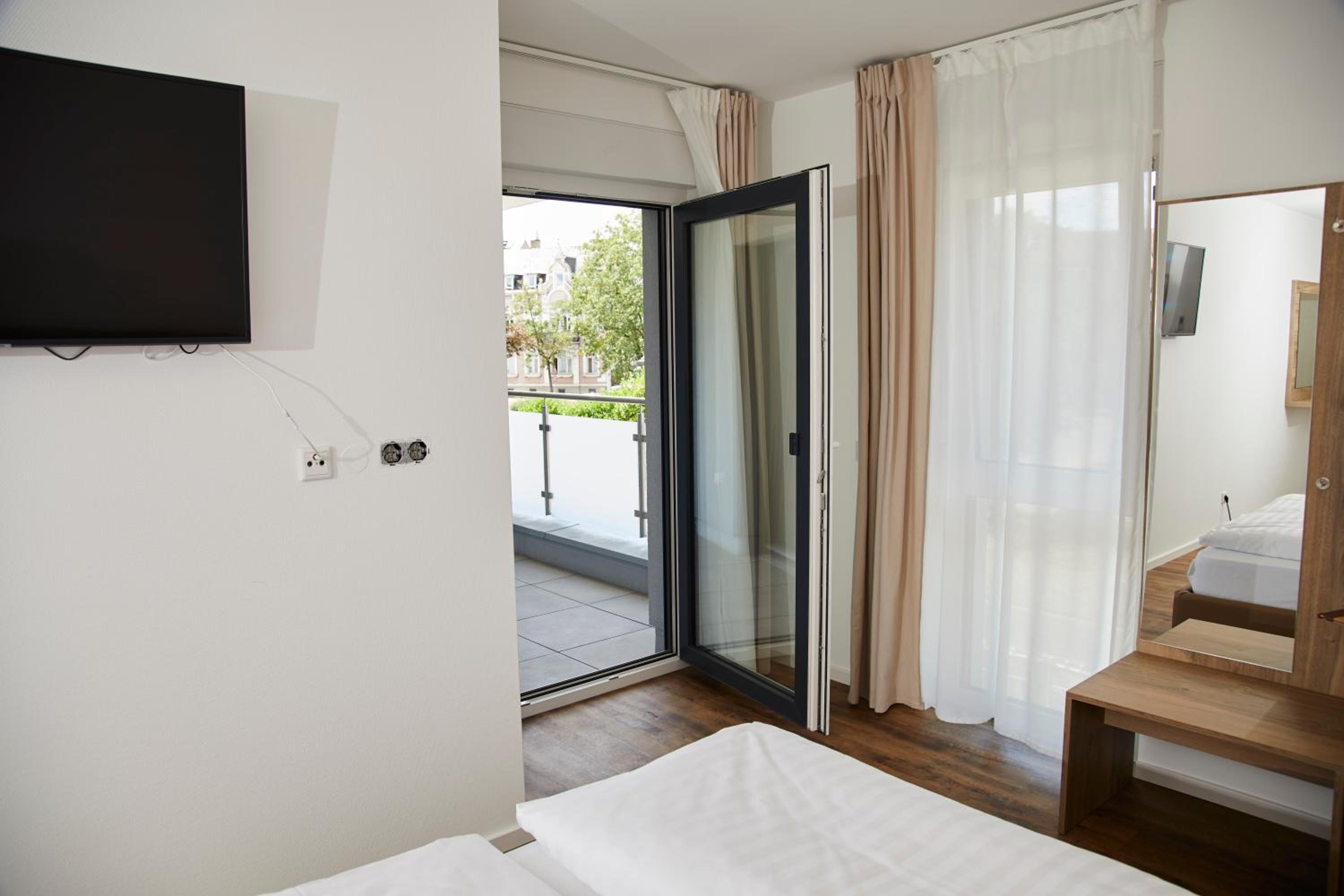 Comfort Triple Room - Photo 10