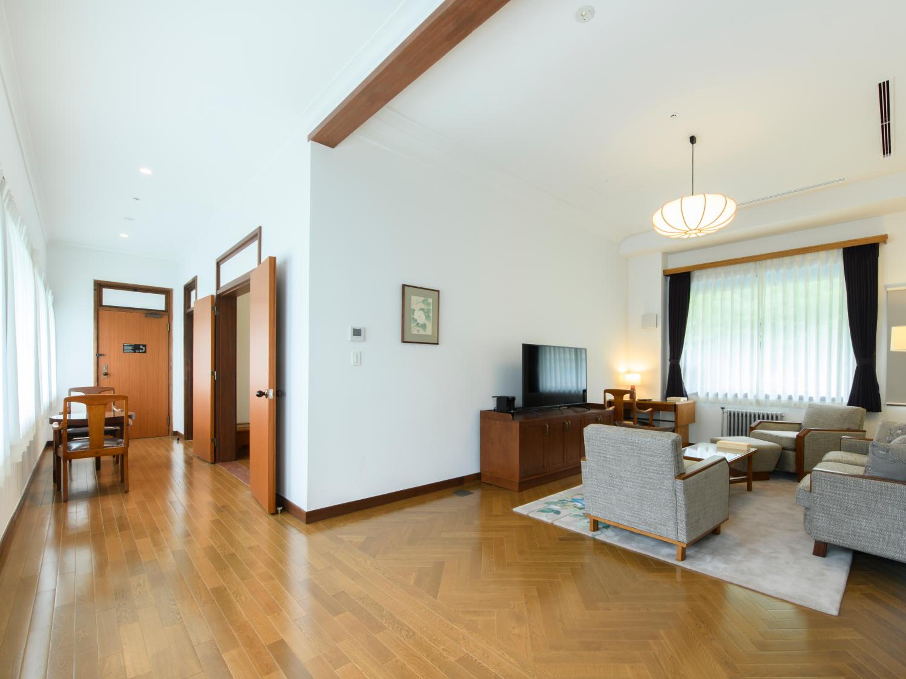 Flower Palace Penthouse Suite with 2 Bed Rooms