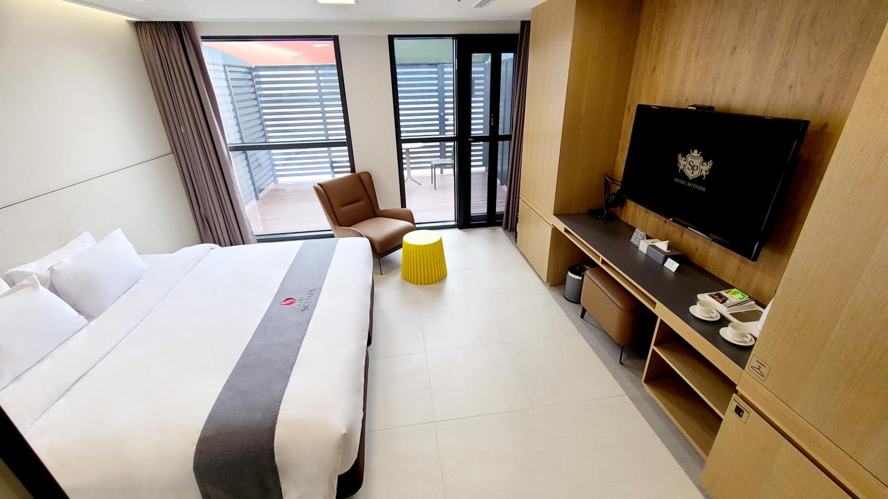 Balcony Hollywood Double Room - Photo 5
