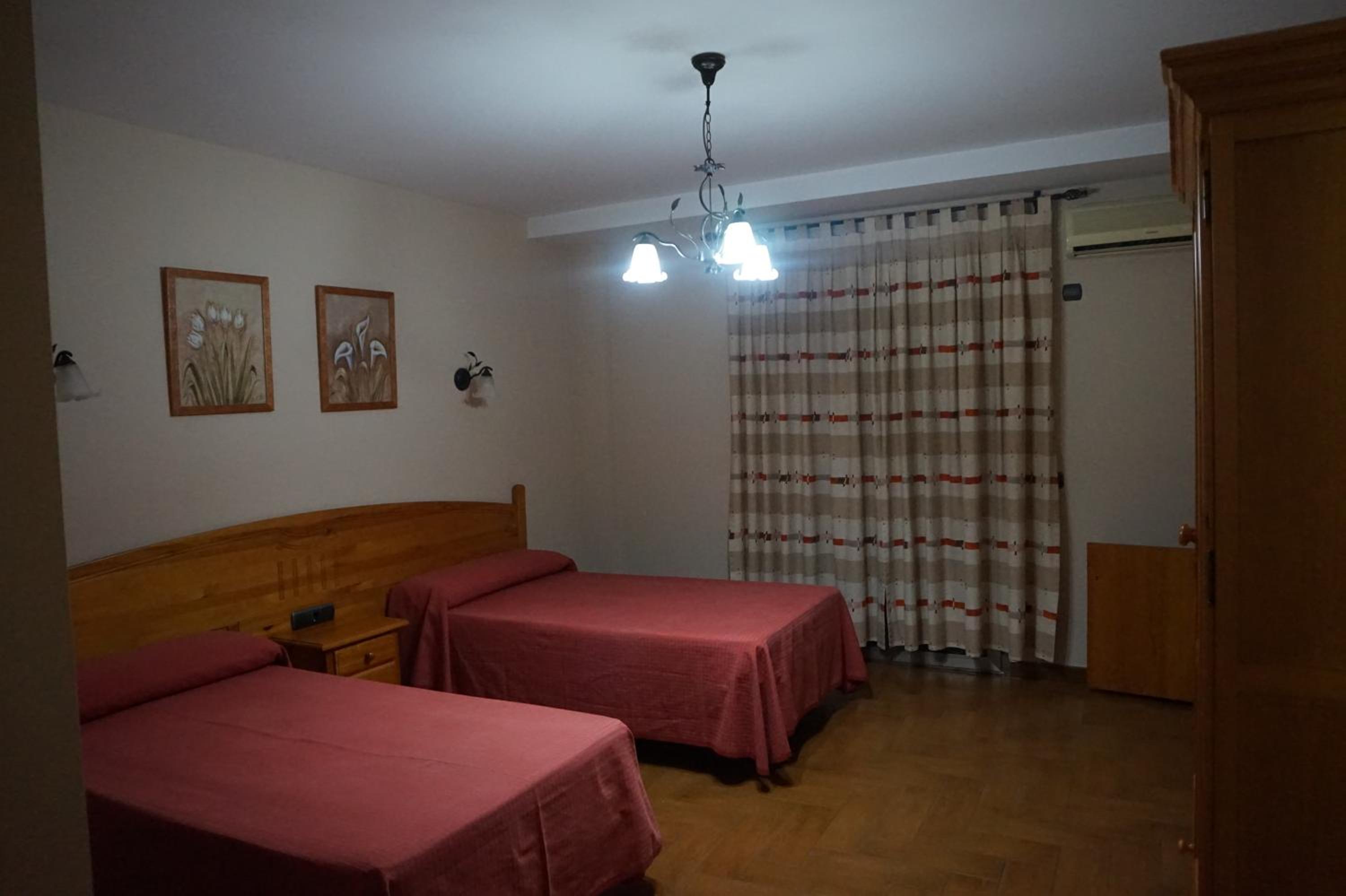 Double or Twin Room - Photo 1