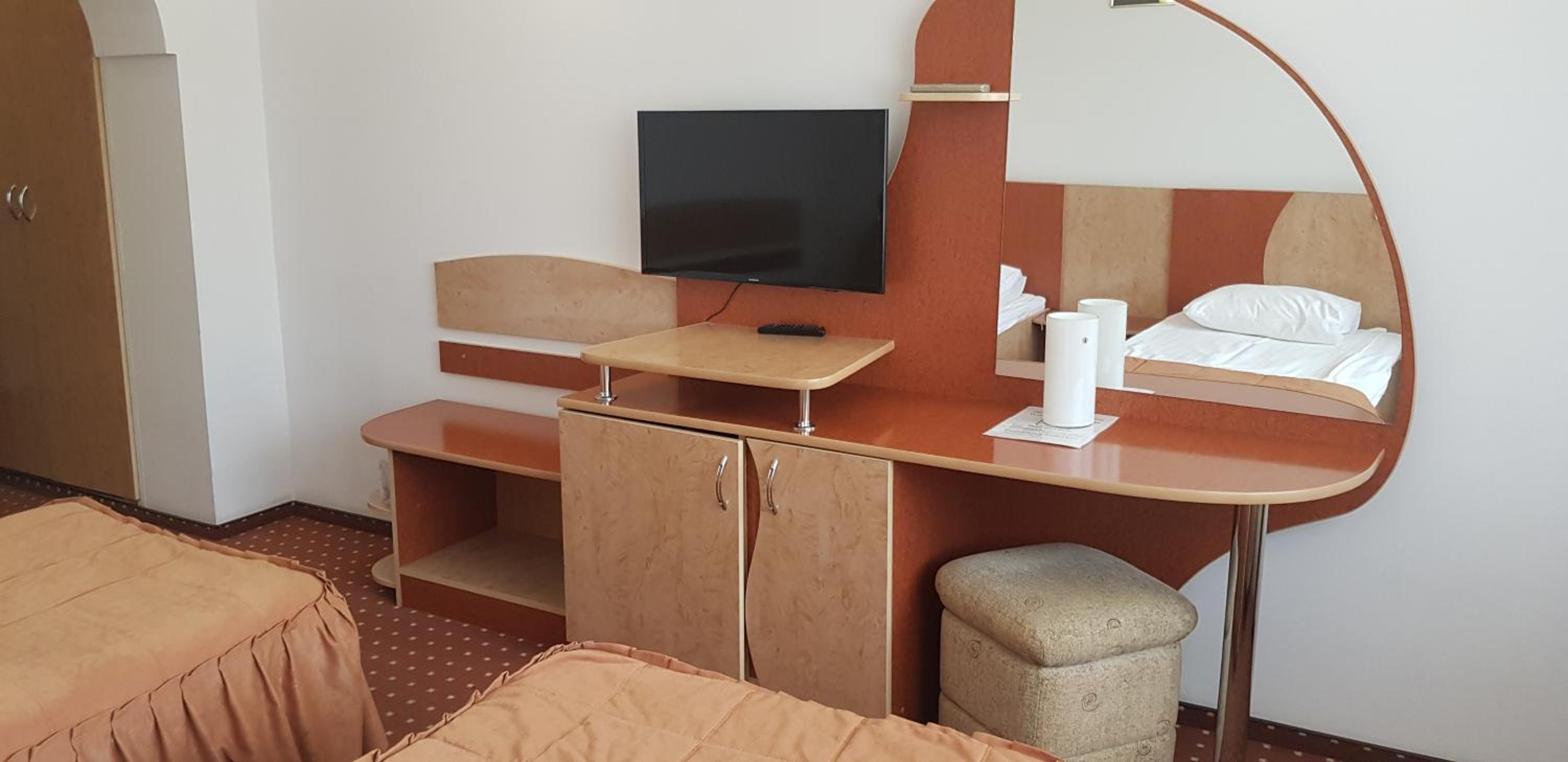 Twin Room with Balcony photo 2