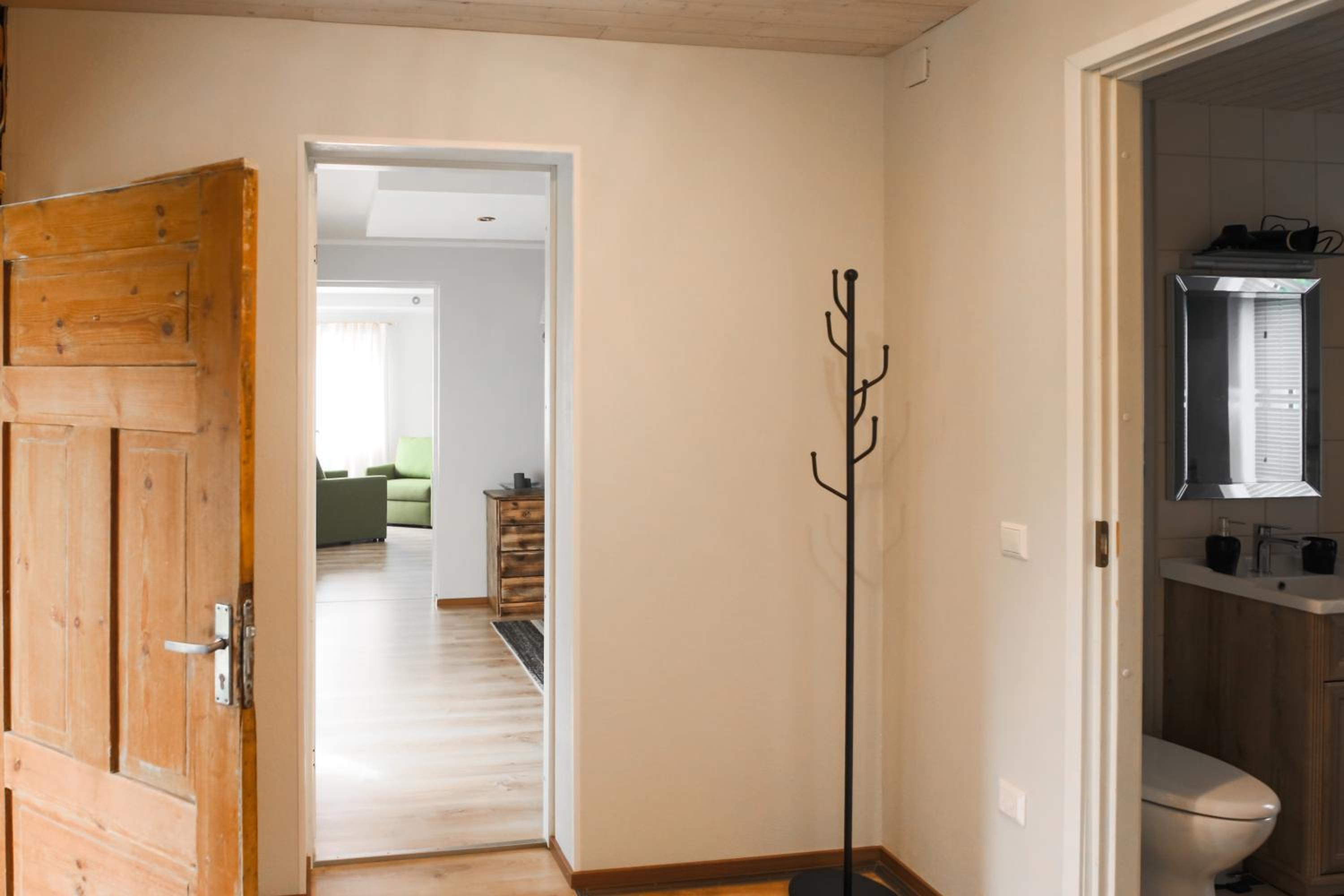 One-Bedroom House - Photo 28
