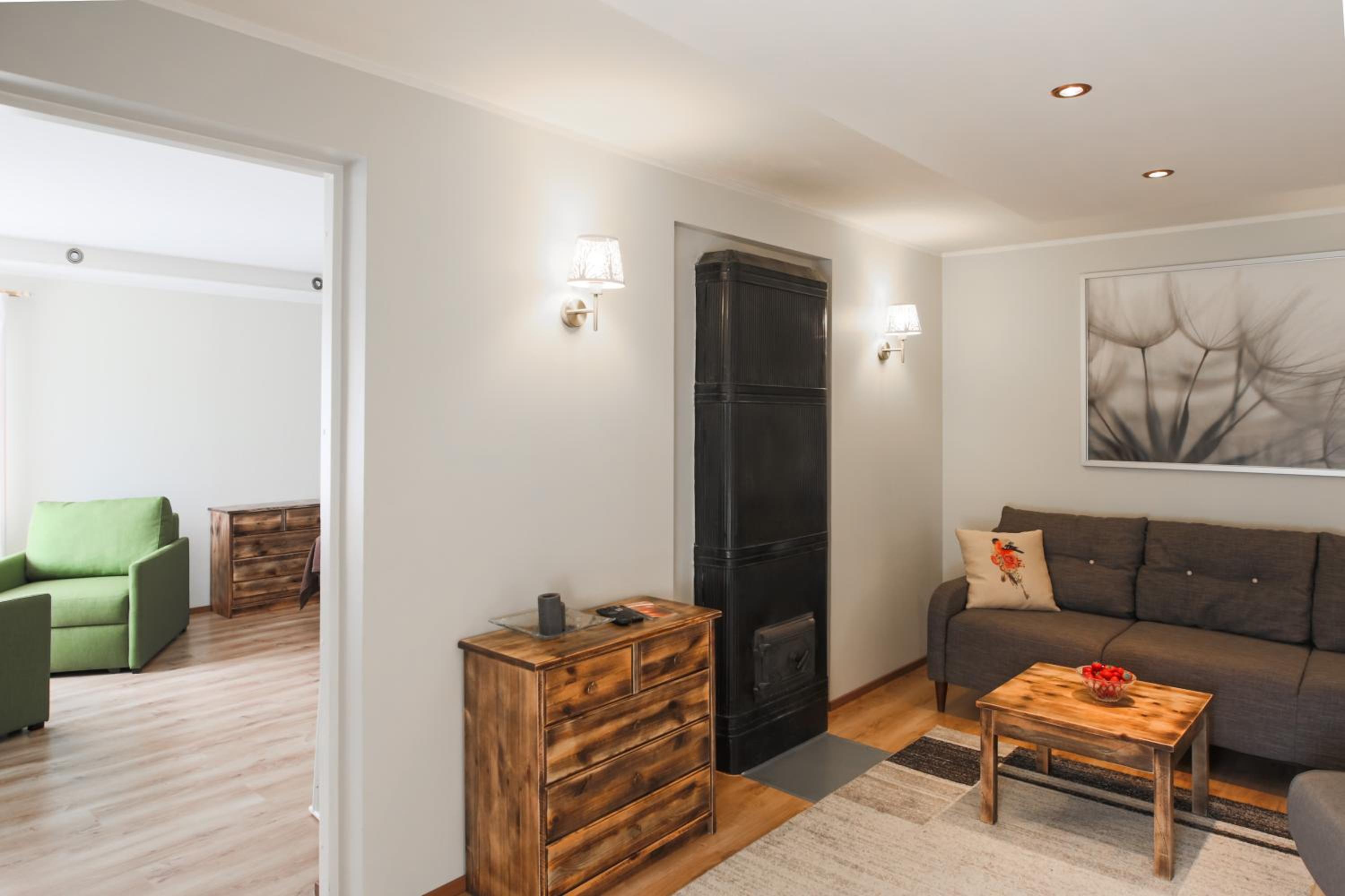 One-Bedroom House - Photo 15