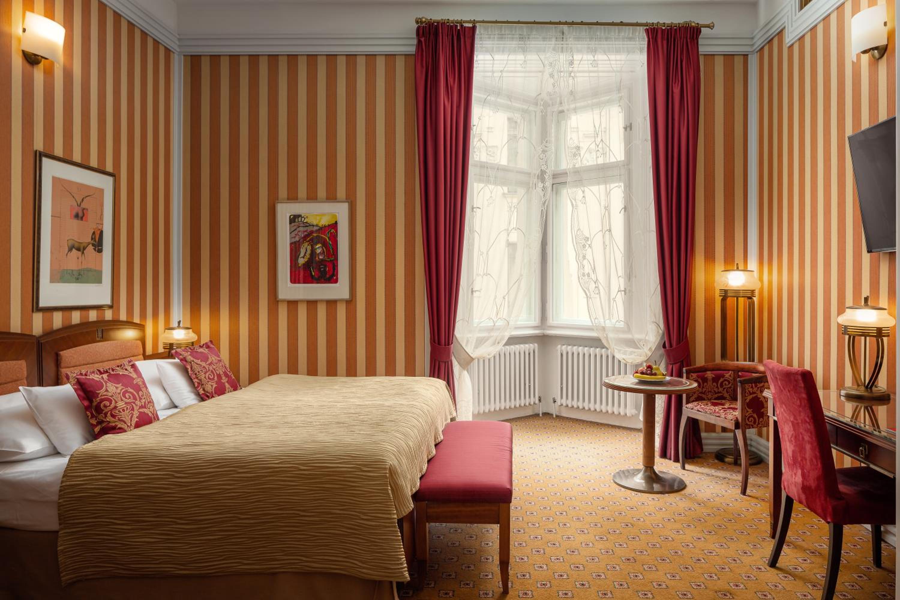 Deluxe Double or Twin Room - Photo 1