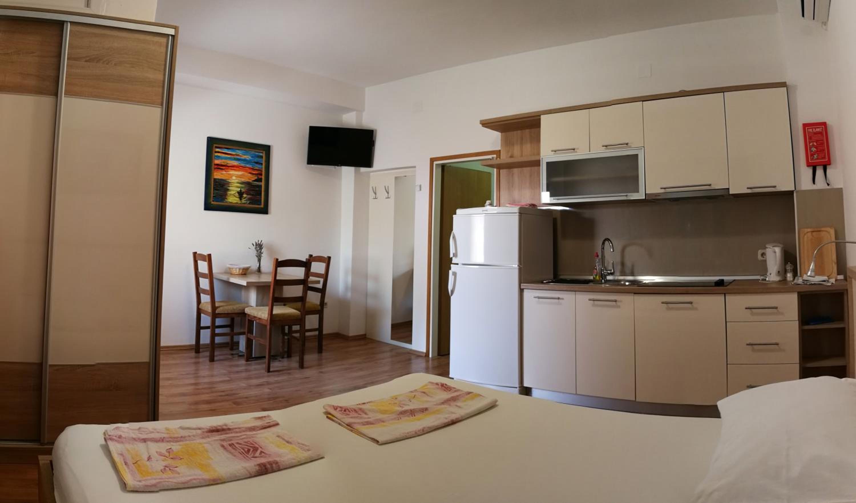 Studio Apartment
