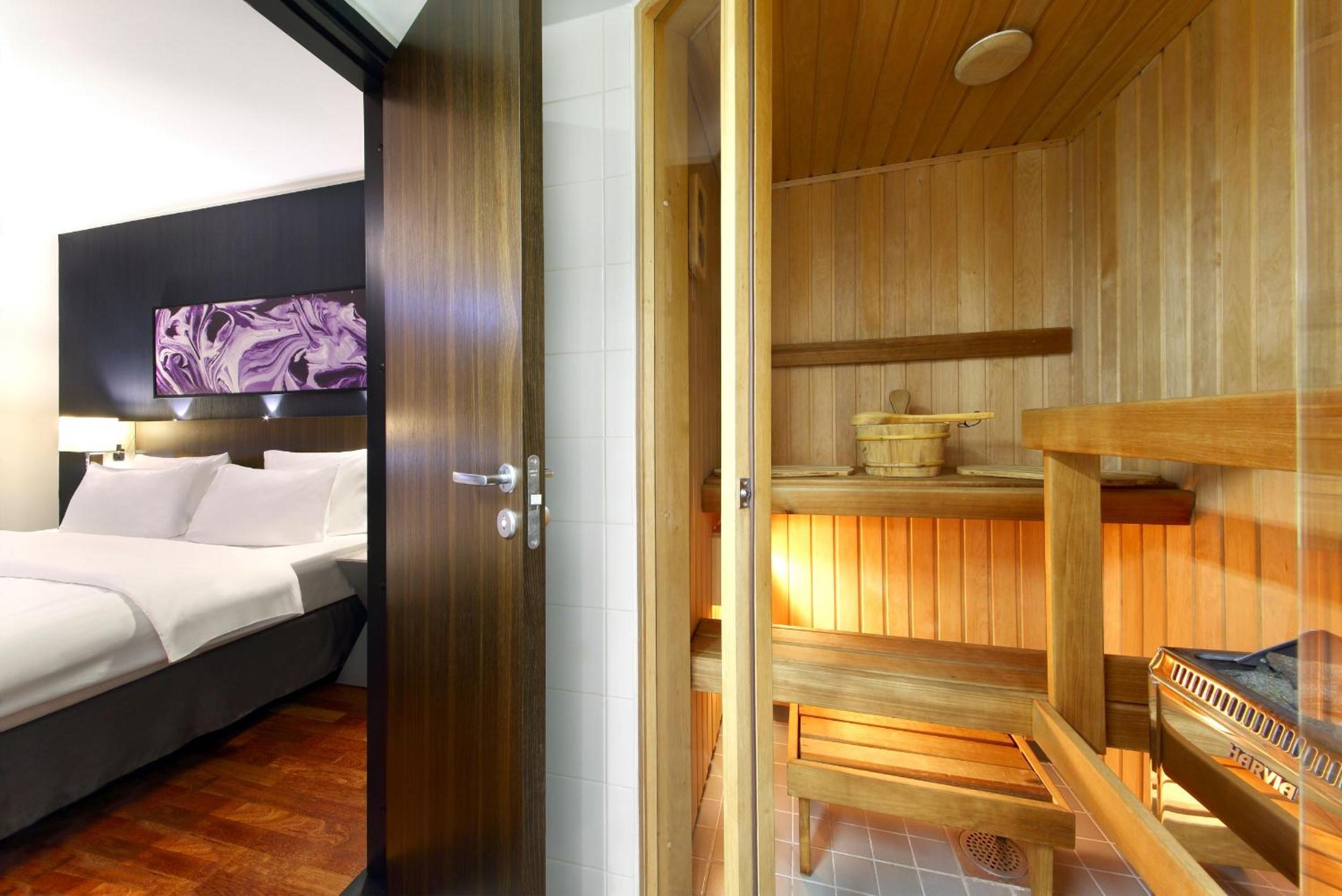 Suite with Sauna