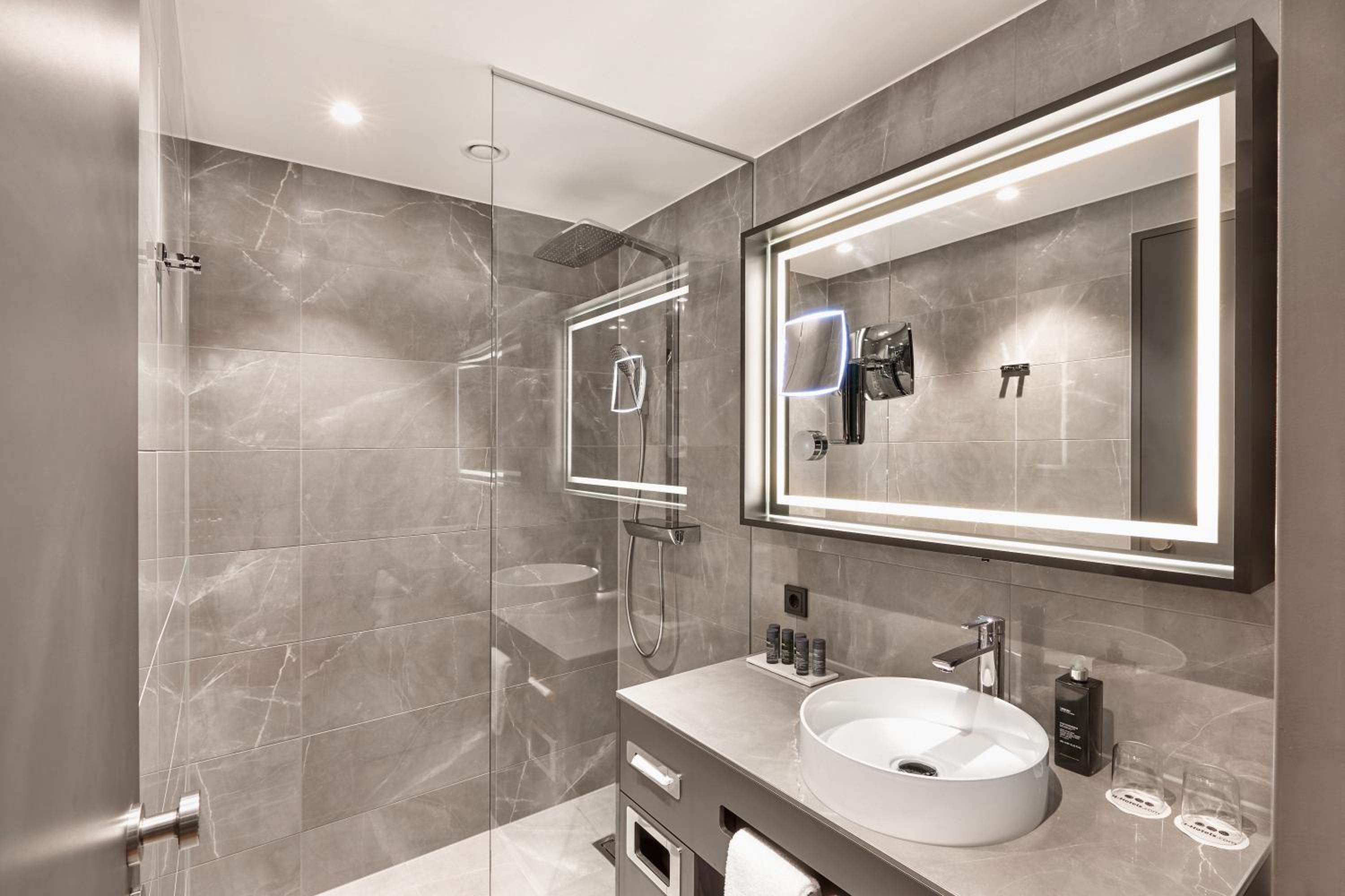 Business Double Room - Photo 4