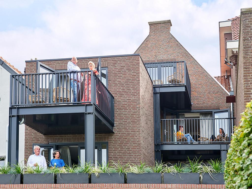 Suite with River View - Photo 13
