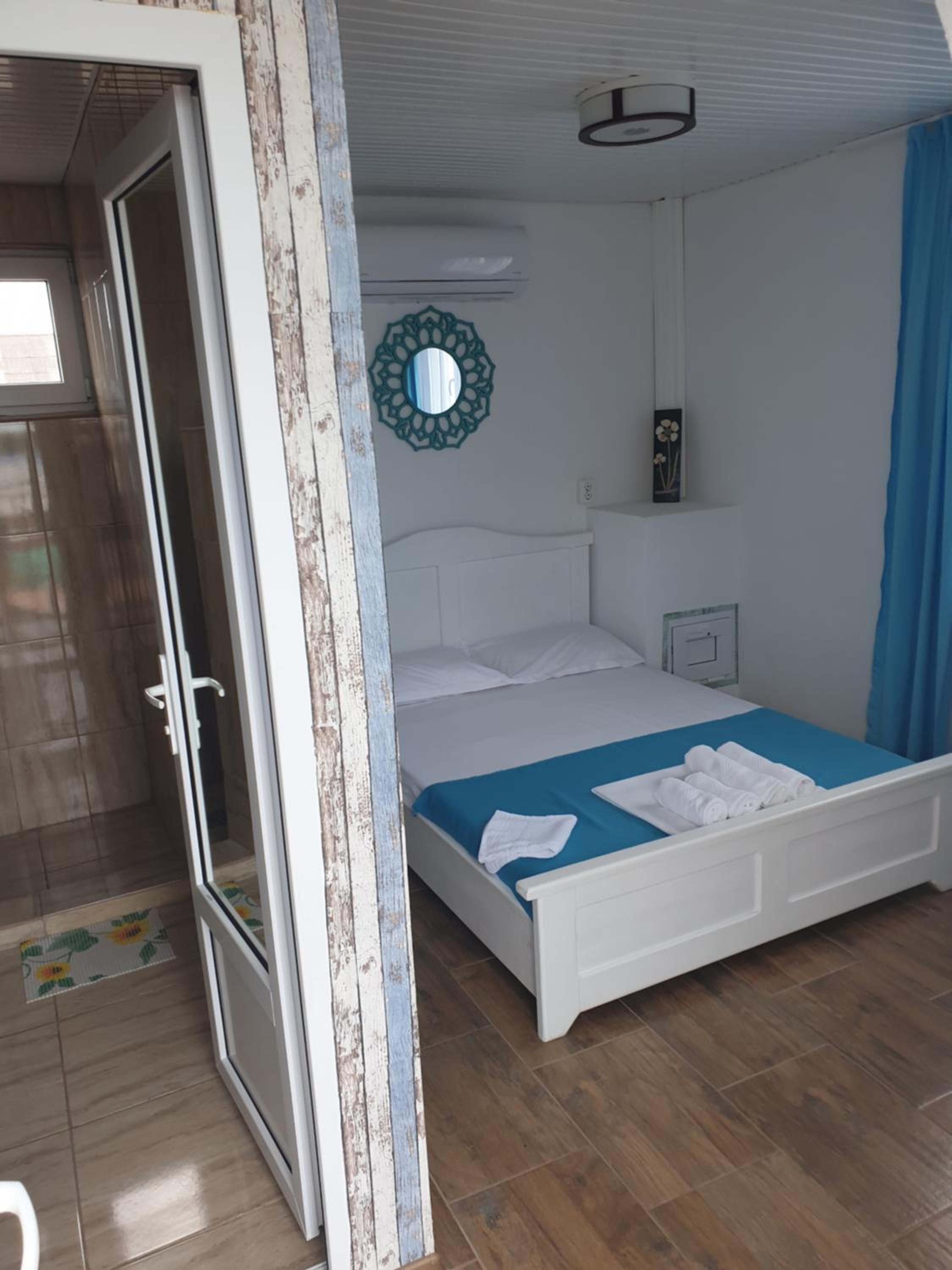 Deluxe Double Room - Photo 7