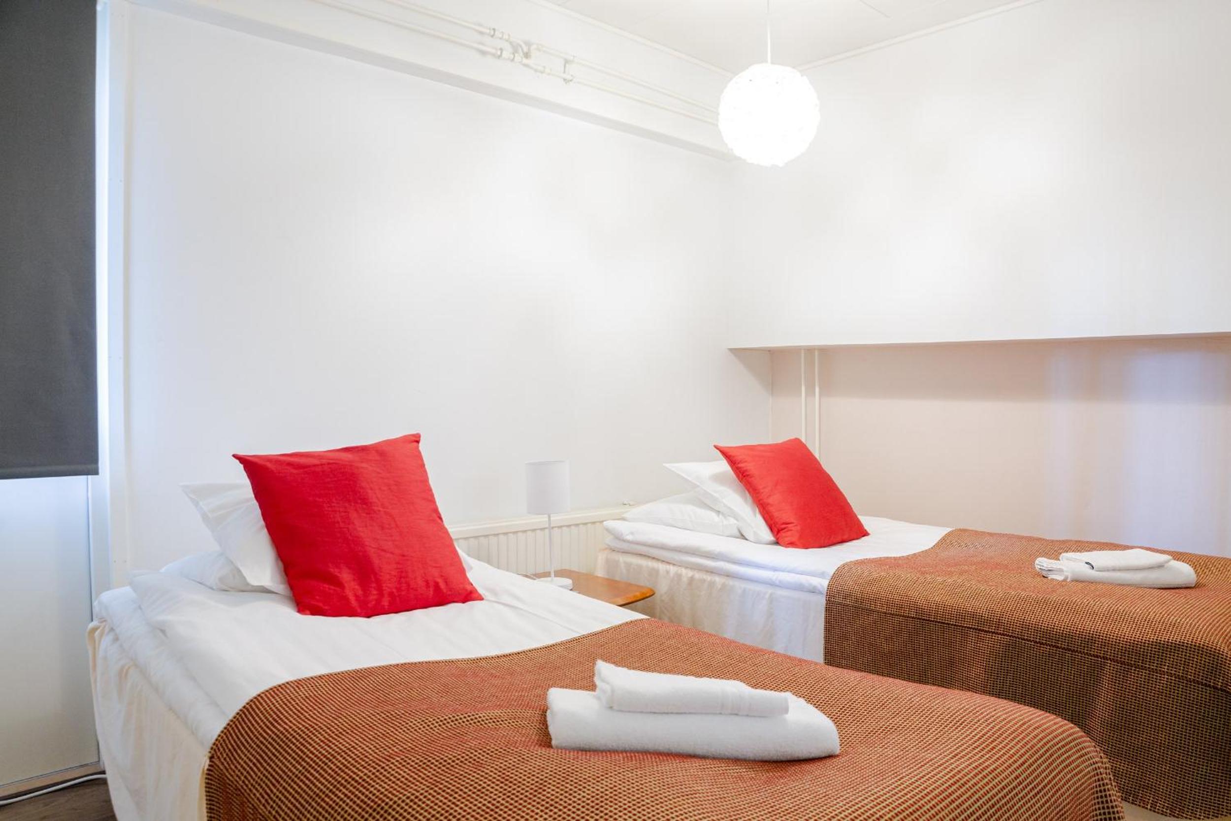 Two-Bedroom Apartment with Terrace - Photo 3