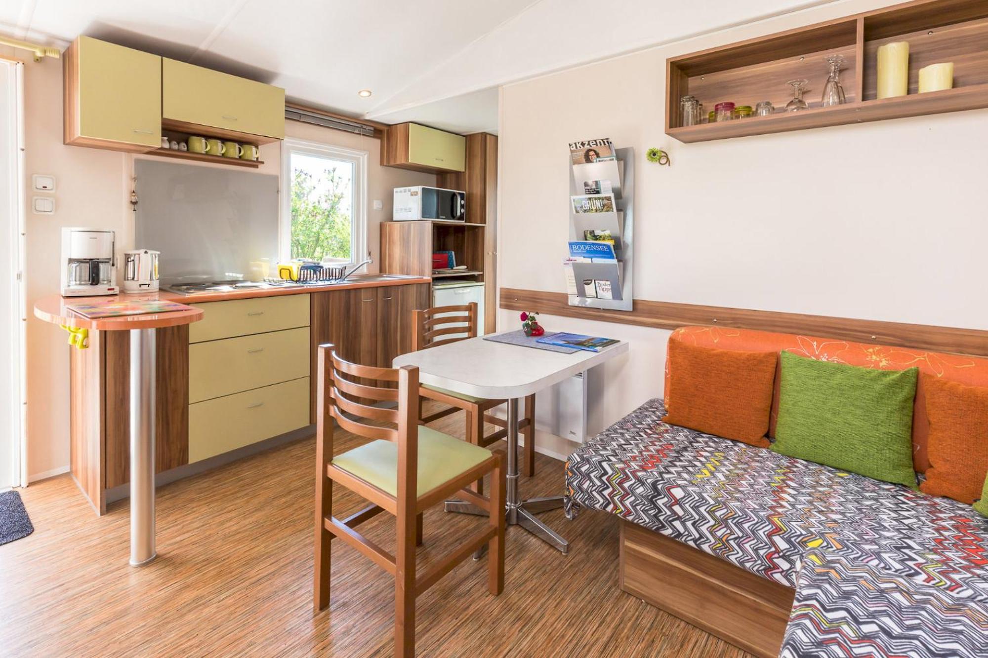Two-Bedroom Apartment with Mountain View photo 2