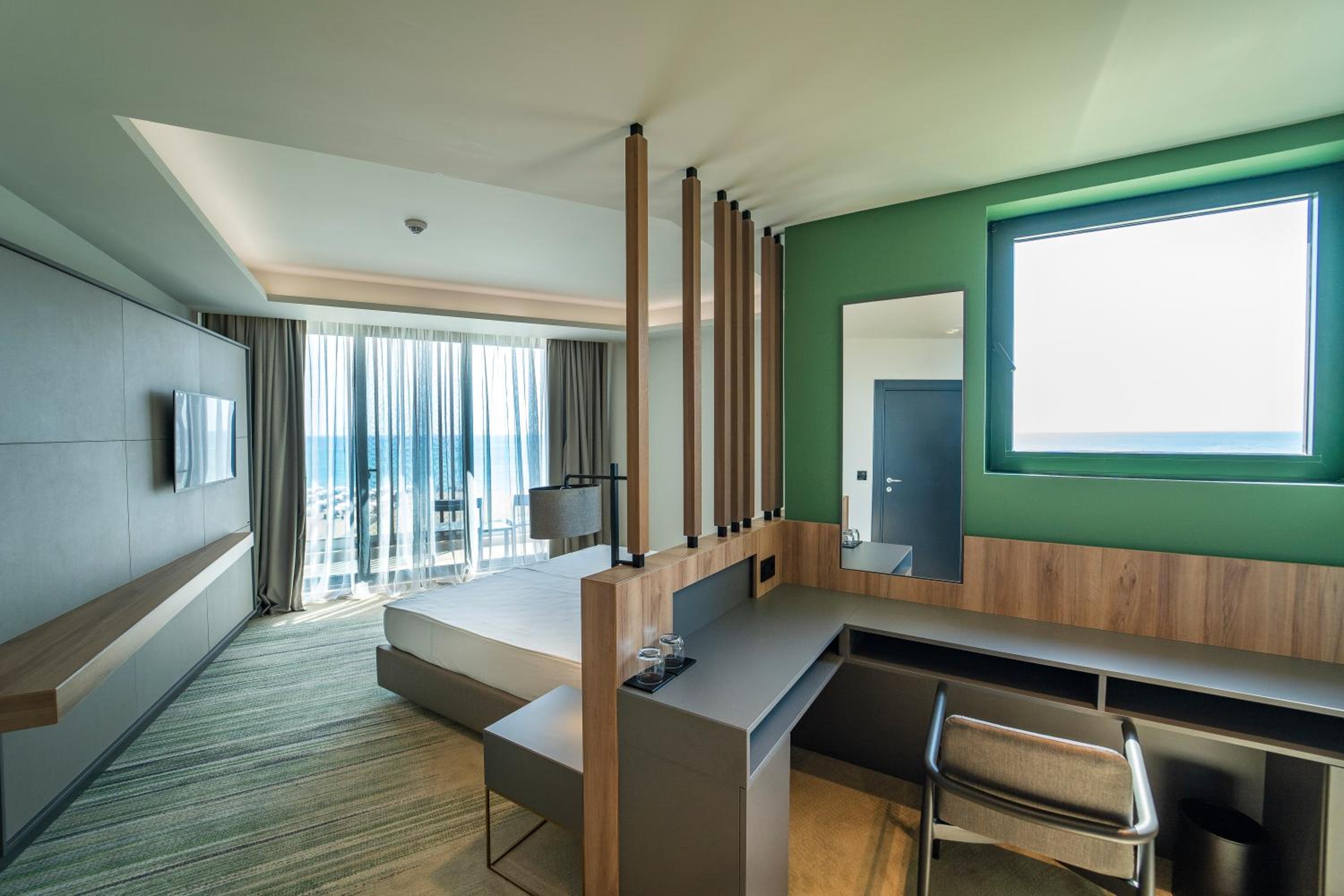 Suite with Sea View - Photo 5