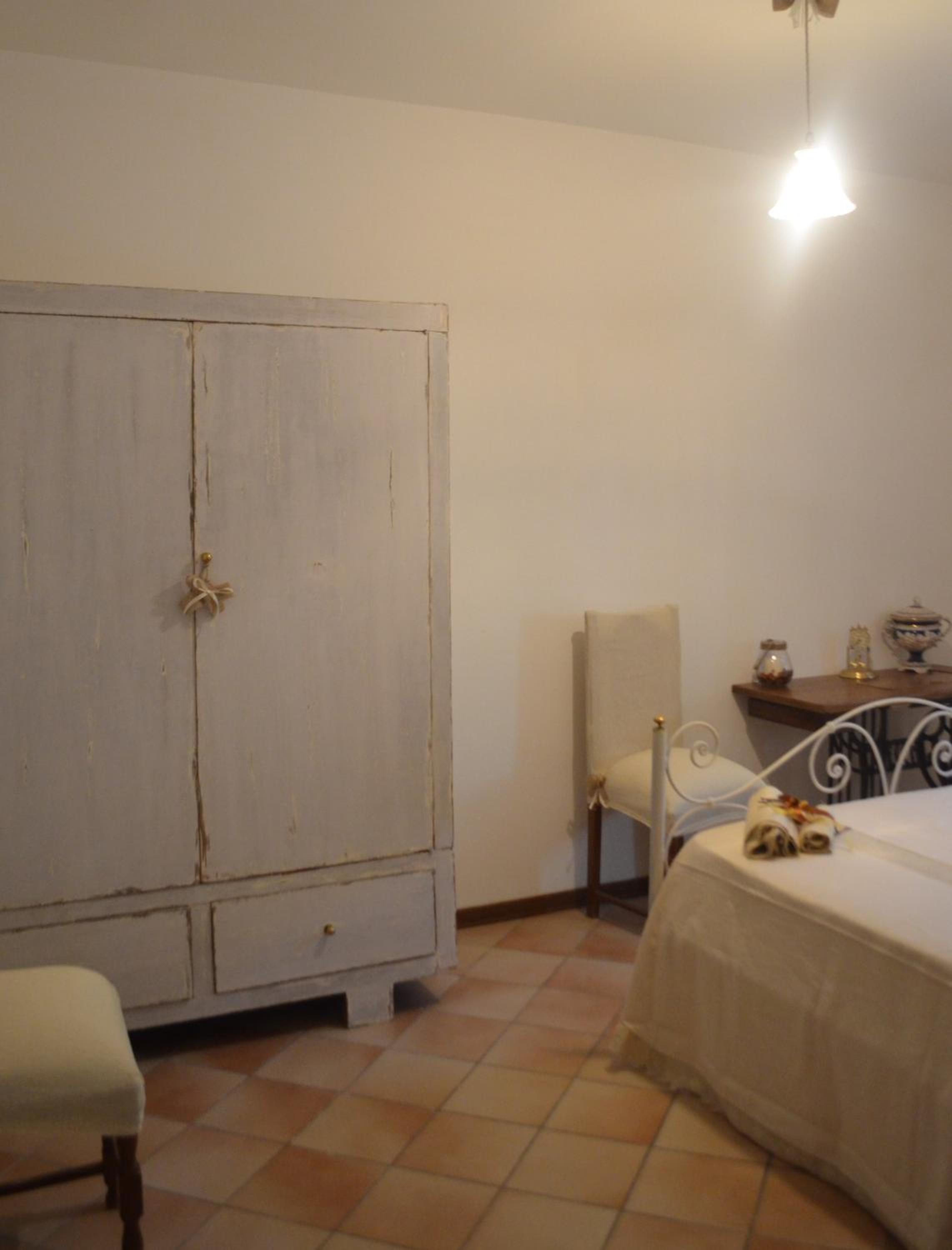 Three-Bedroom Apartment - Photo 2