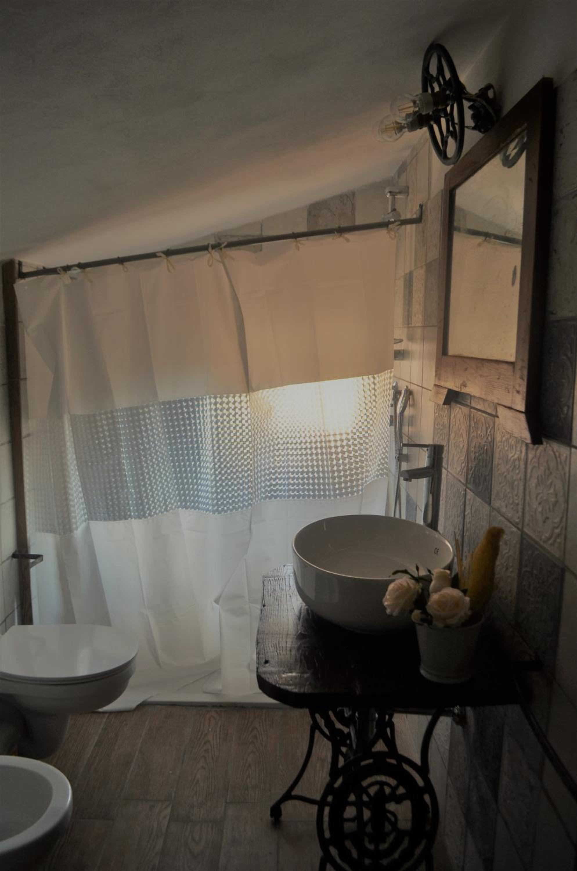 Three-Bedroom Apartment - Photo 3