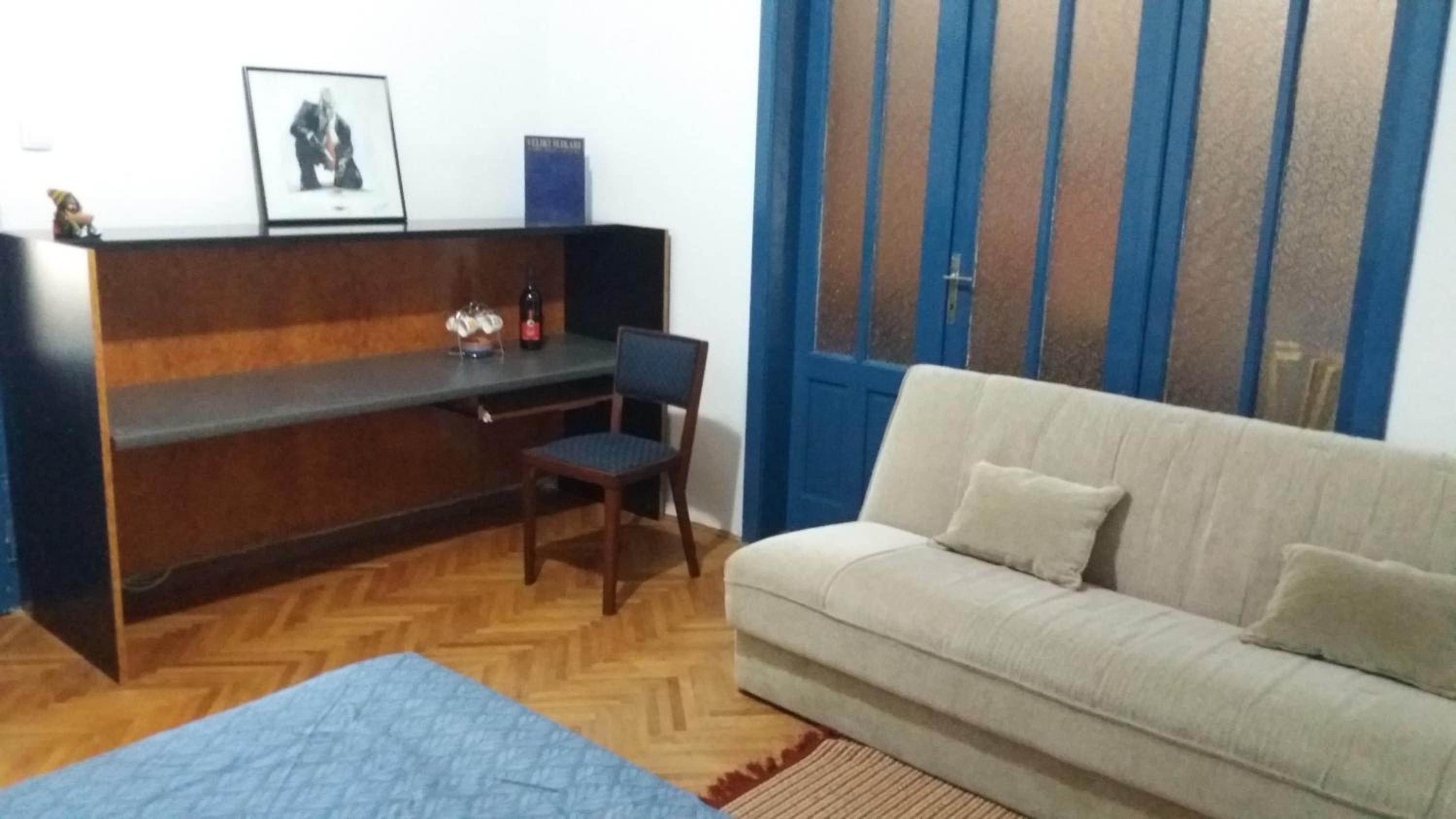 Economy Triple Room with Shared Bathroom photo 3