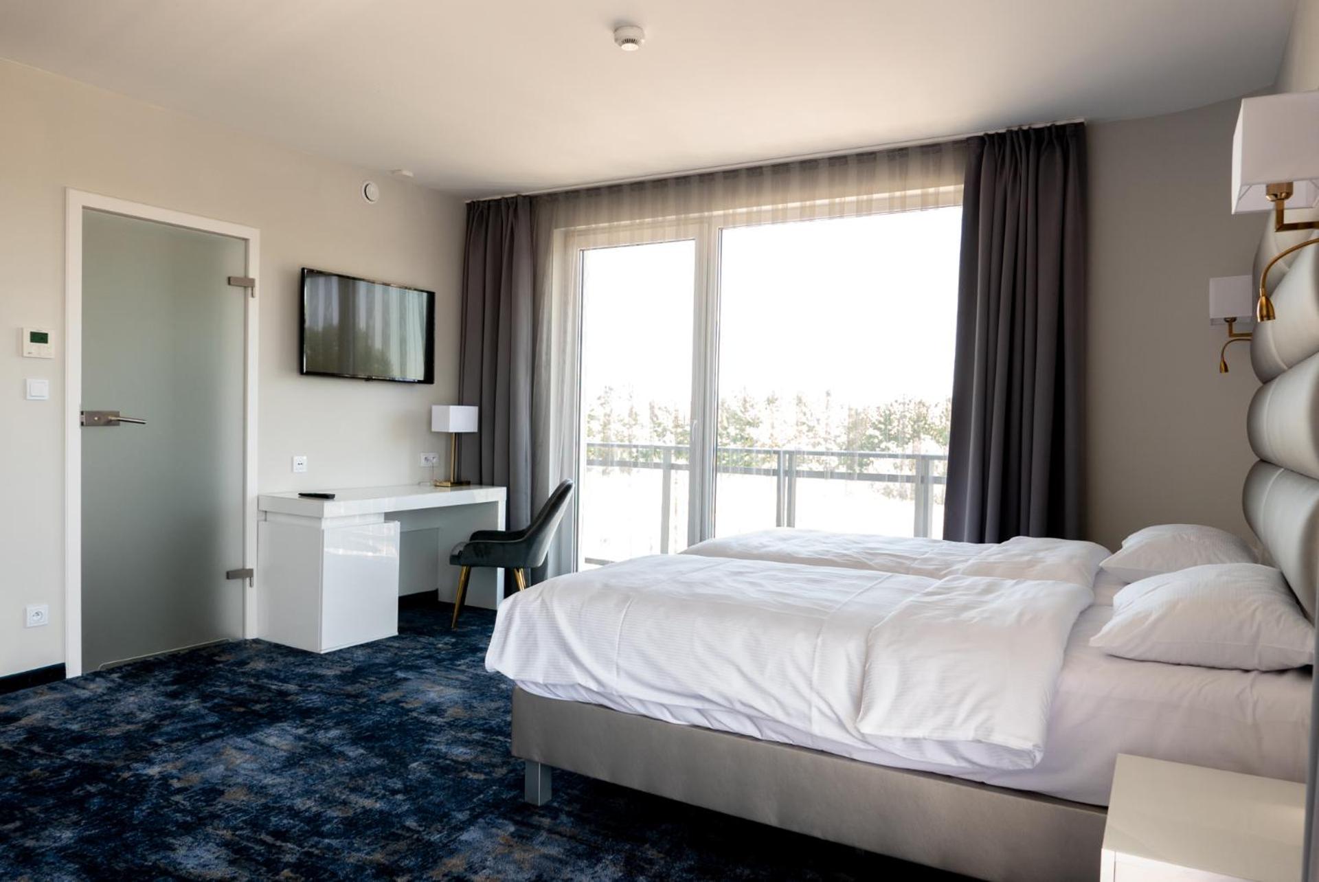 Deluxe Double or Twin Room - Photo 3