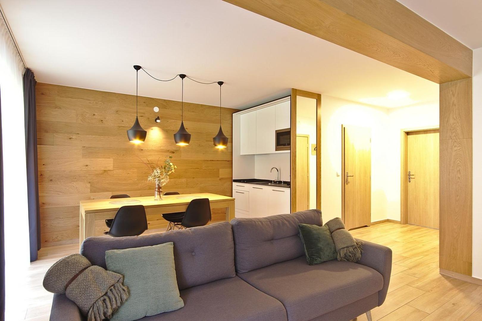 One-Bedroom Comfort Apartment with Fireplace, air conditioning and Balcony or Terrace - Photo 1
