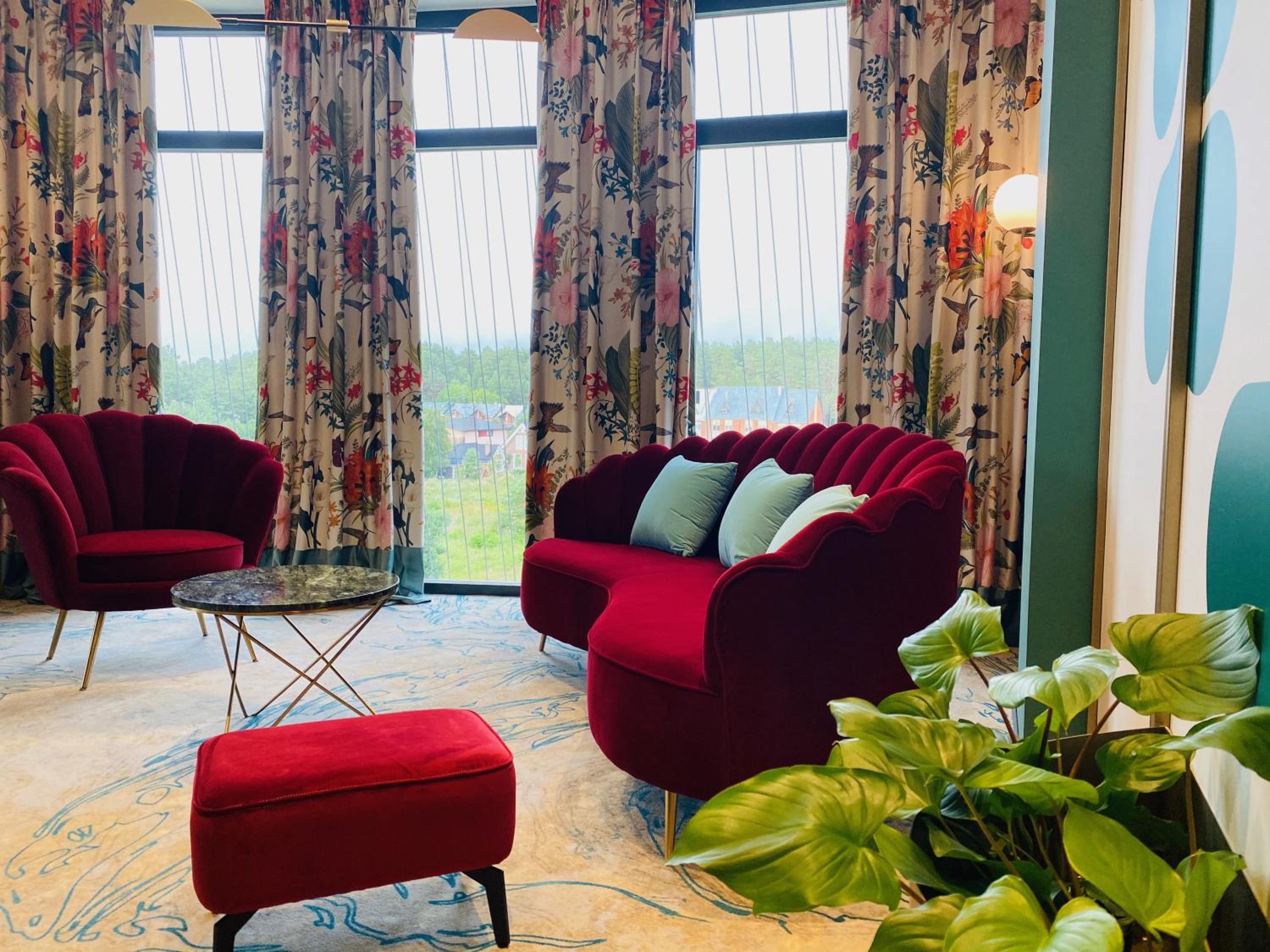 Suite with Balcony - Photo 4