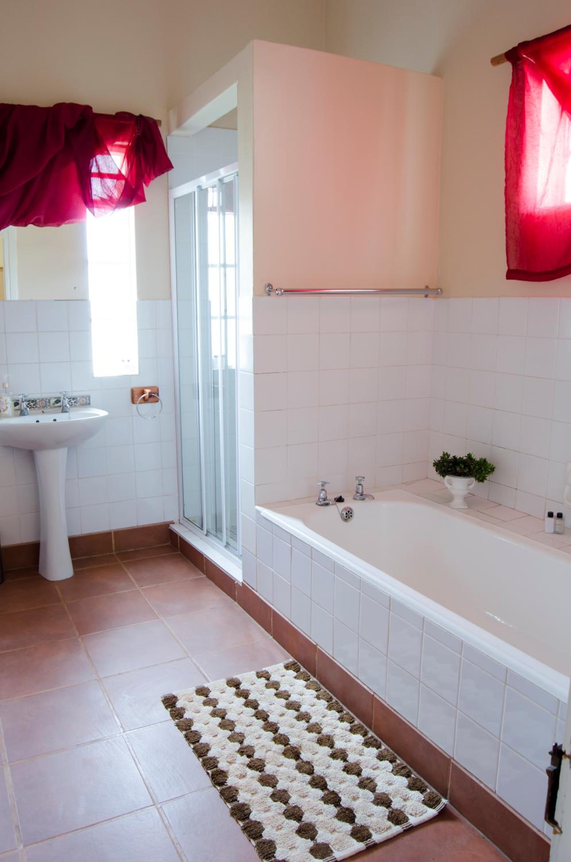 Deluxe Family Suite photo 3