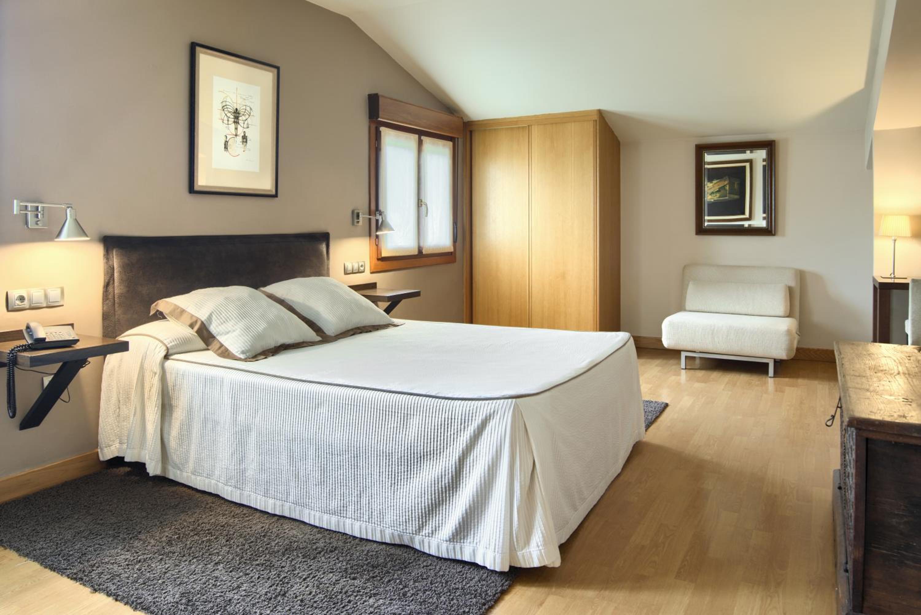 Queen Room - Photo 1