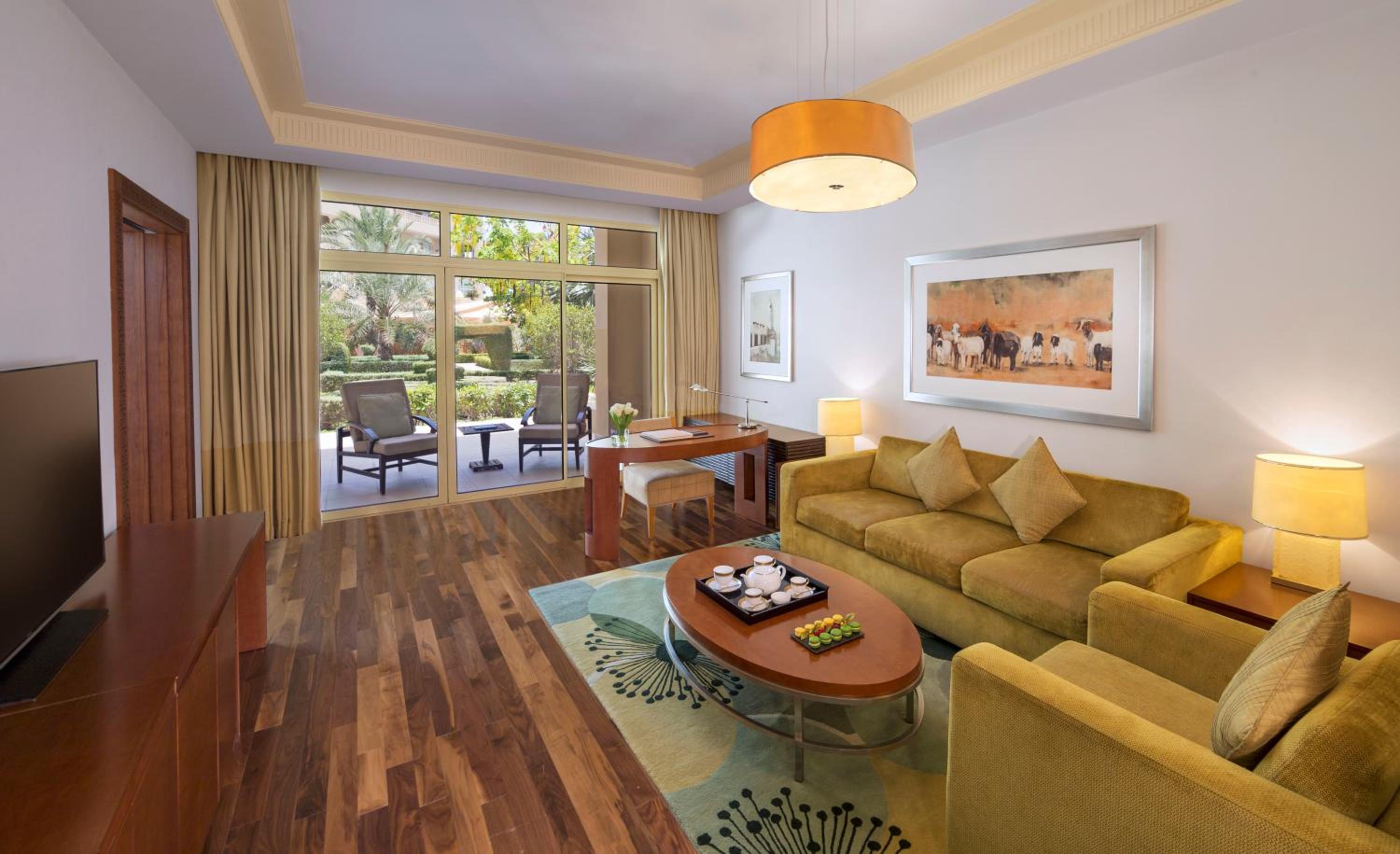 Grand King Suite - Photo 3