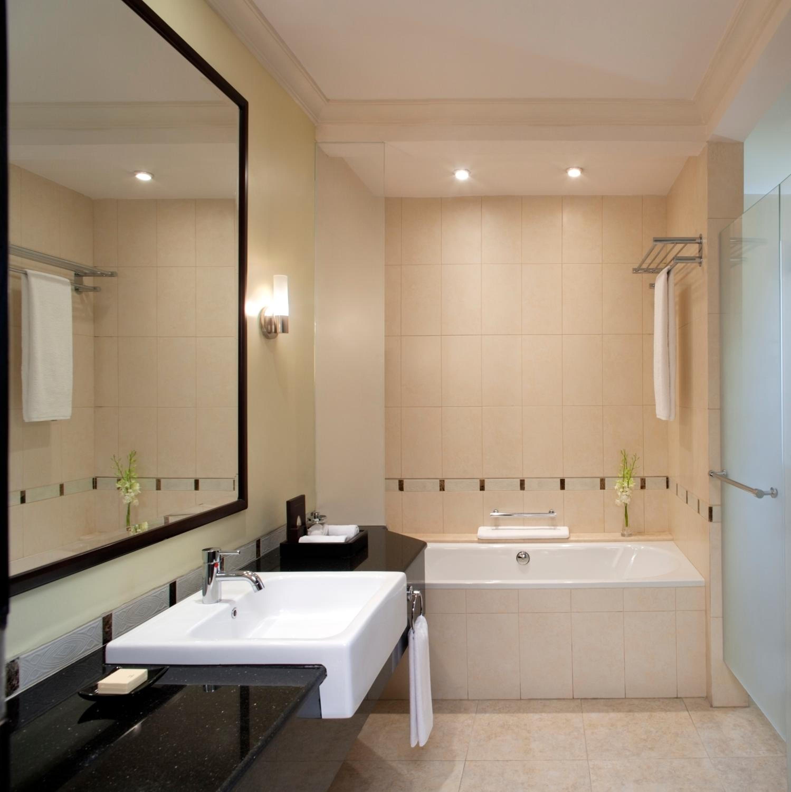 Two-Bedroom Villa - Upper Floor - Photo 2