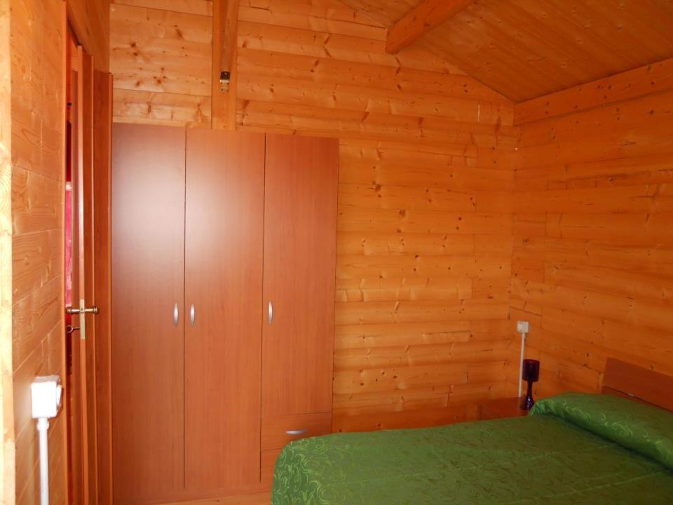 One-Bedroom Bungalow (2 Adults) photo 1