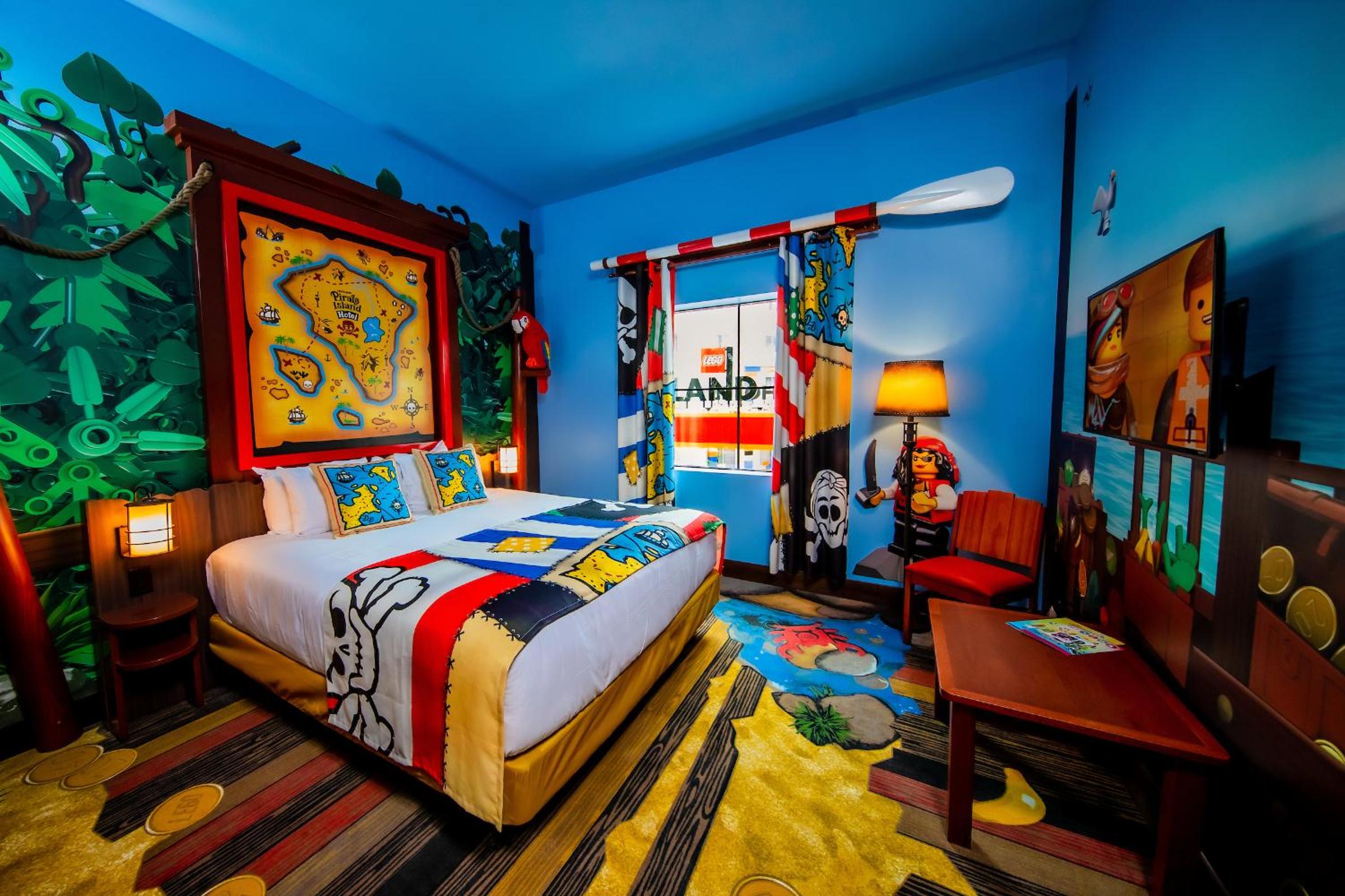 Pirate Theme Family Room -  LEGOLAND® Pirate Island Hotel photo 3