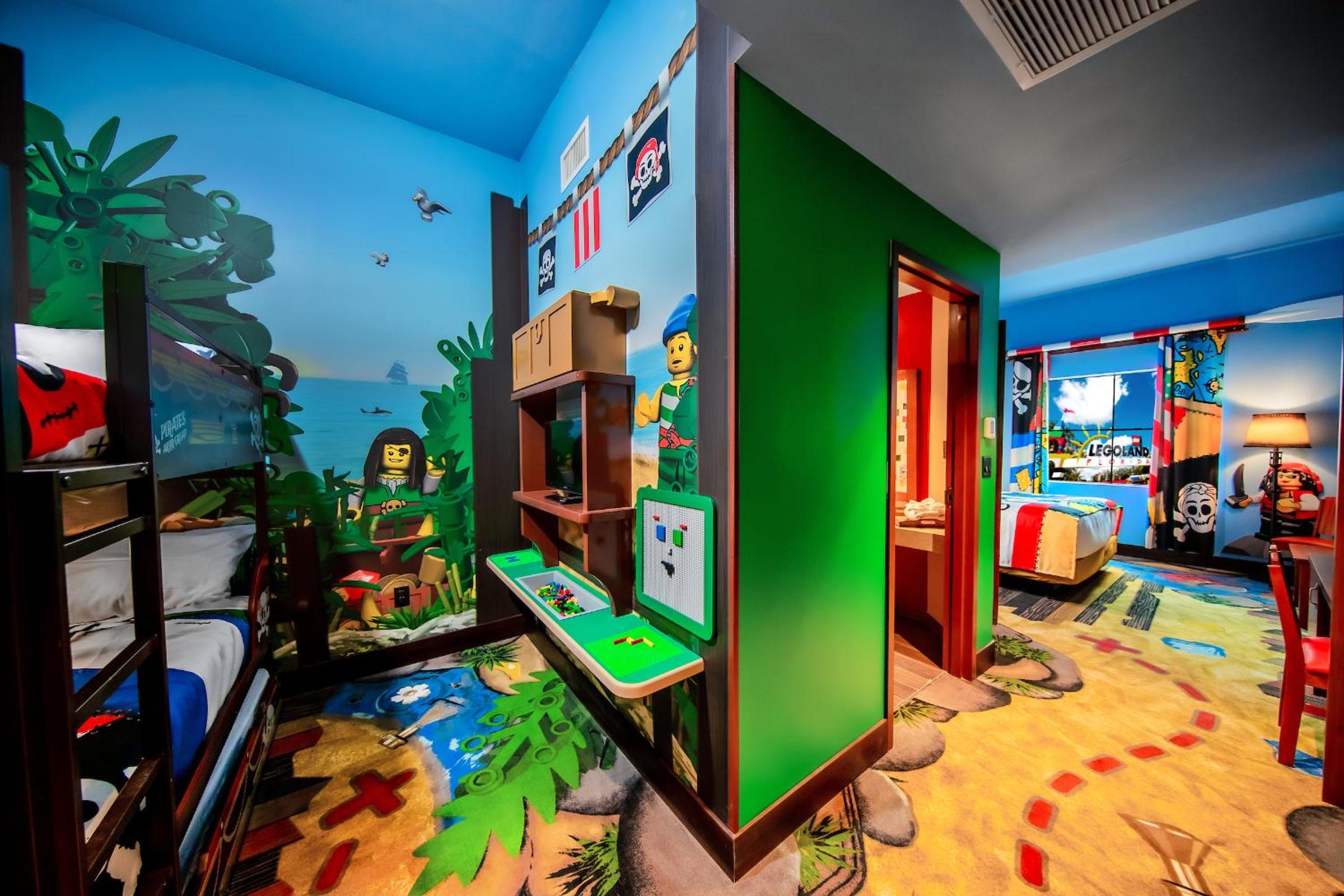 Pirate Theme Family Room -  LEGOLAND® Pirate Island Hotel photo 2