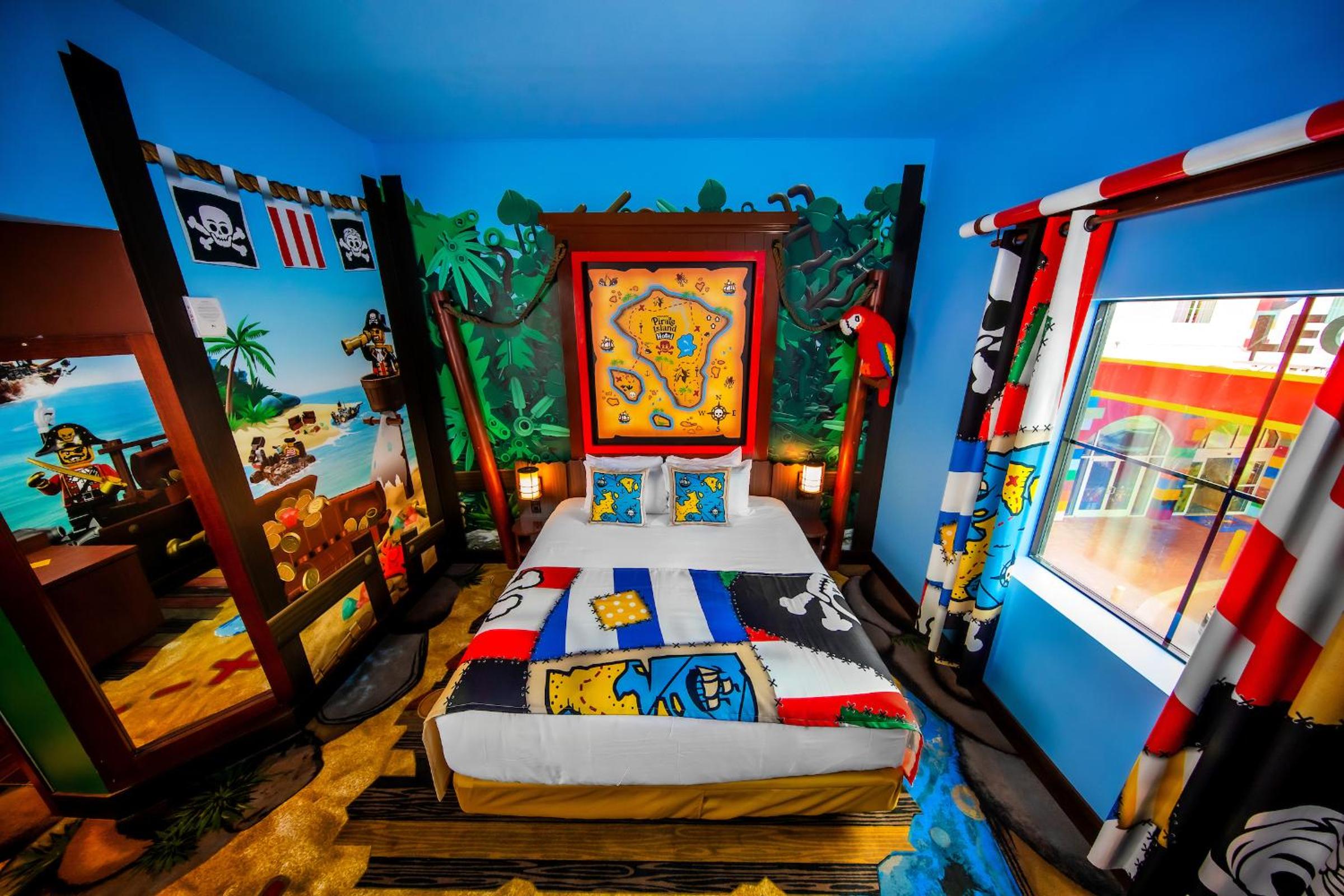 Pirate Theme Family Room -  LEGOLAND® Pirate Island Hotel photo 1