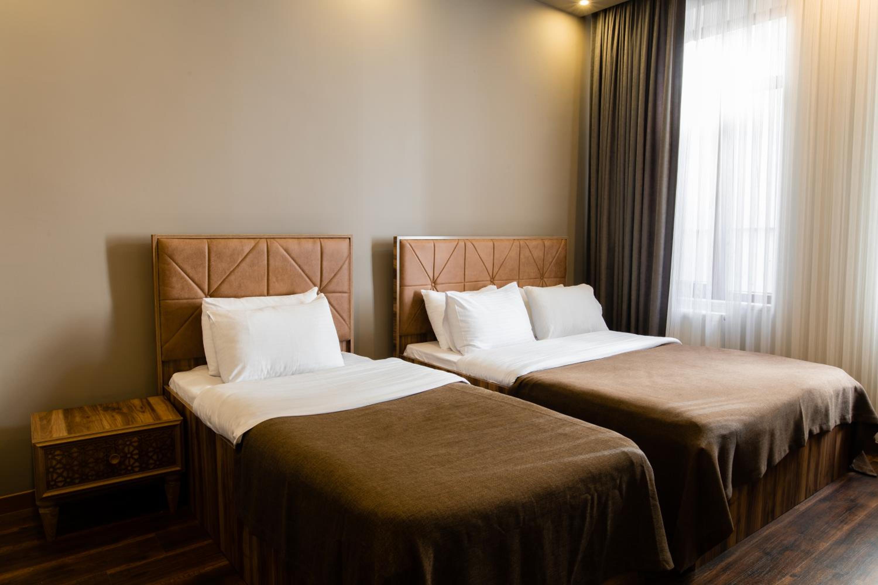Deluxe Triple Room photo 2