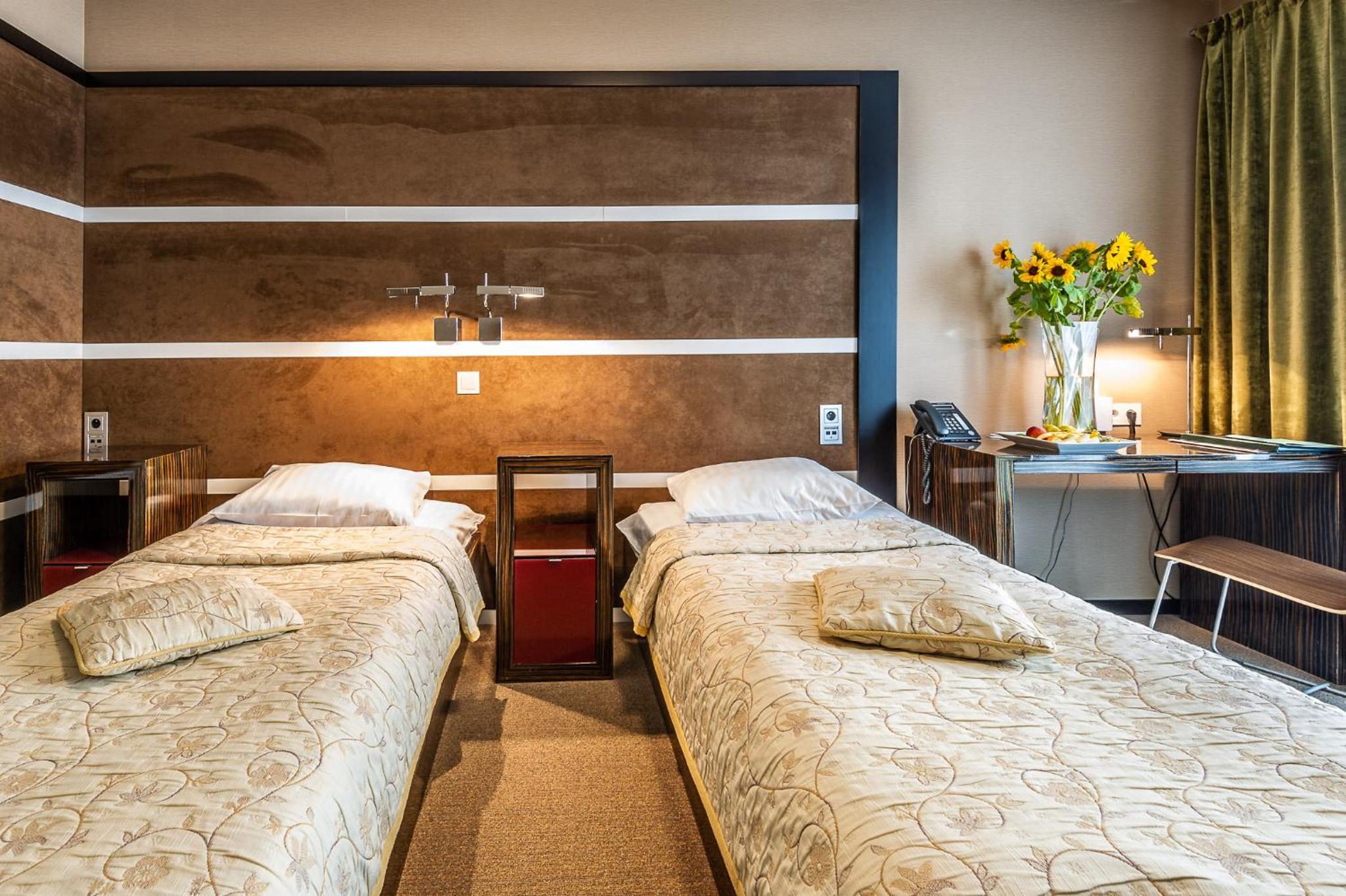 Twin Room - Photo 1