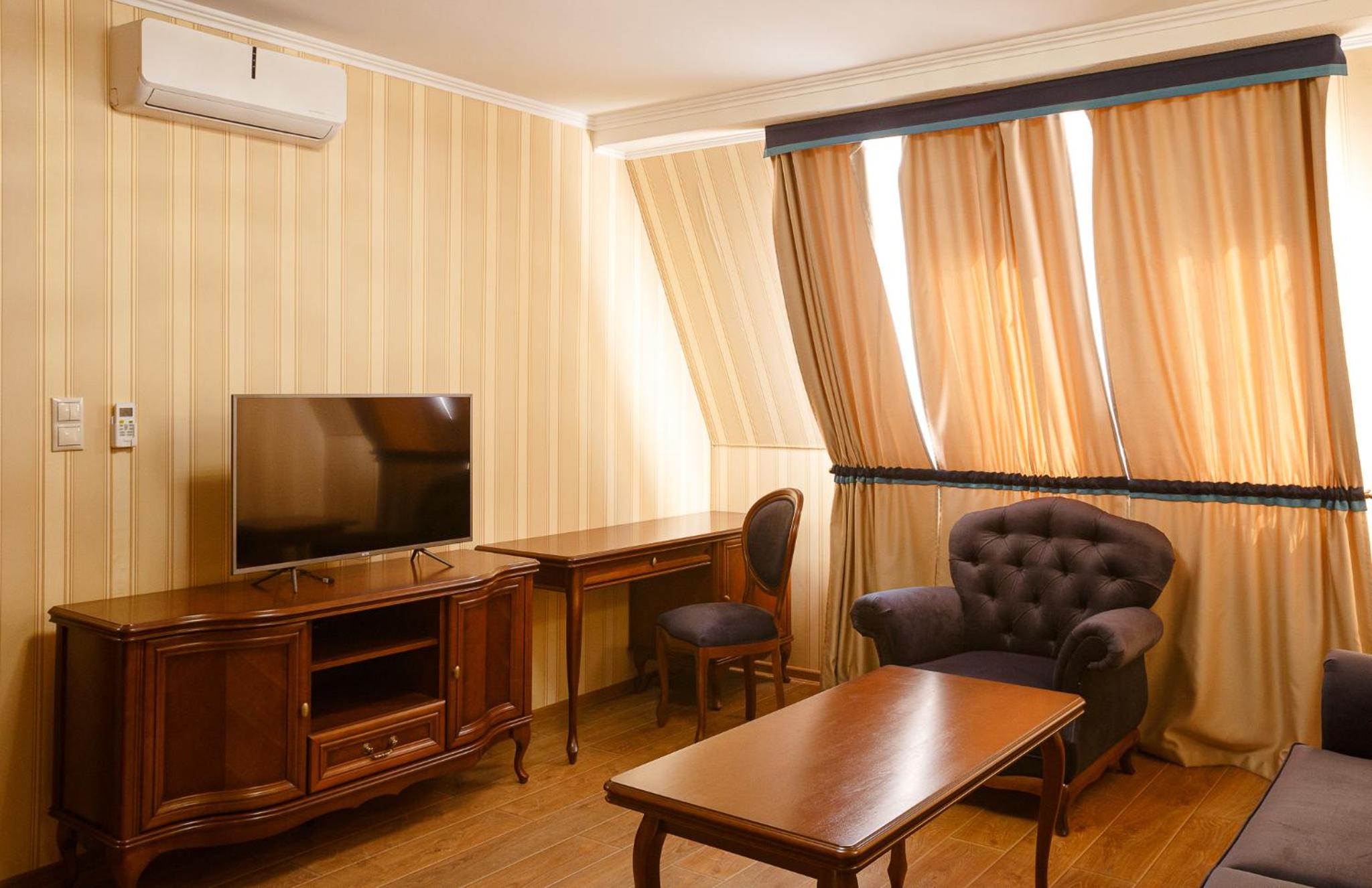 Family Suite photo 2