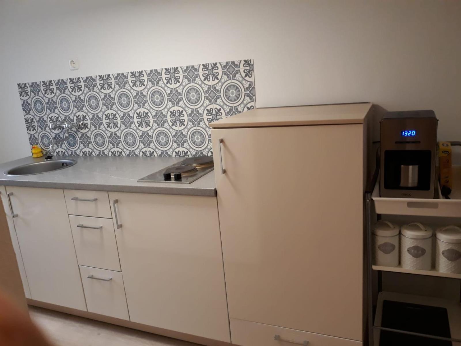 Double Room - Photo 8