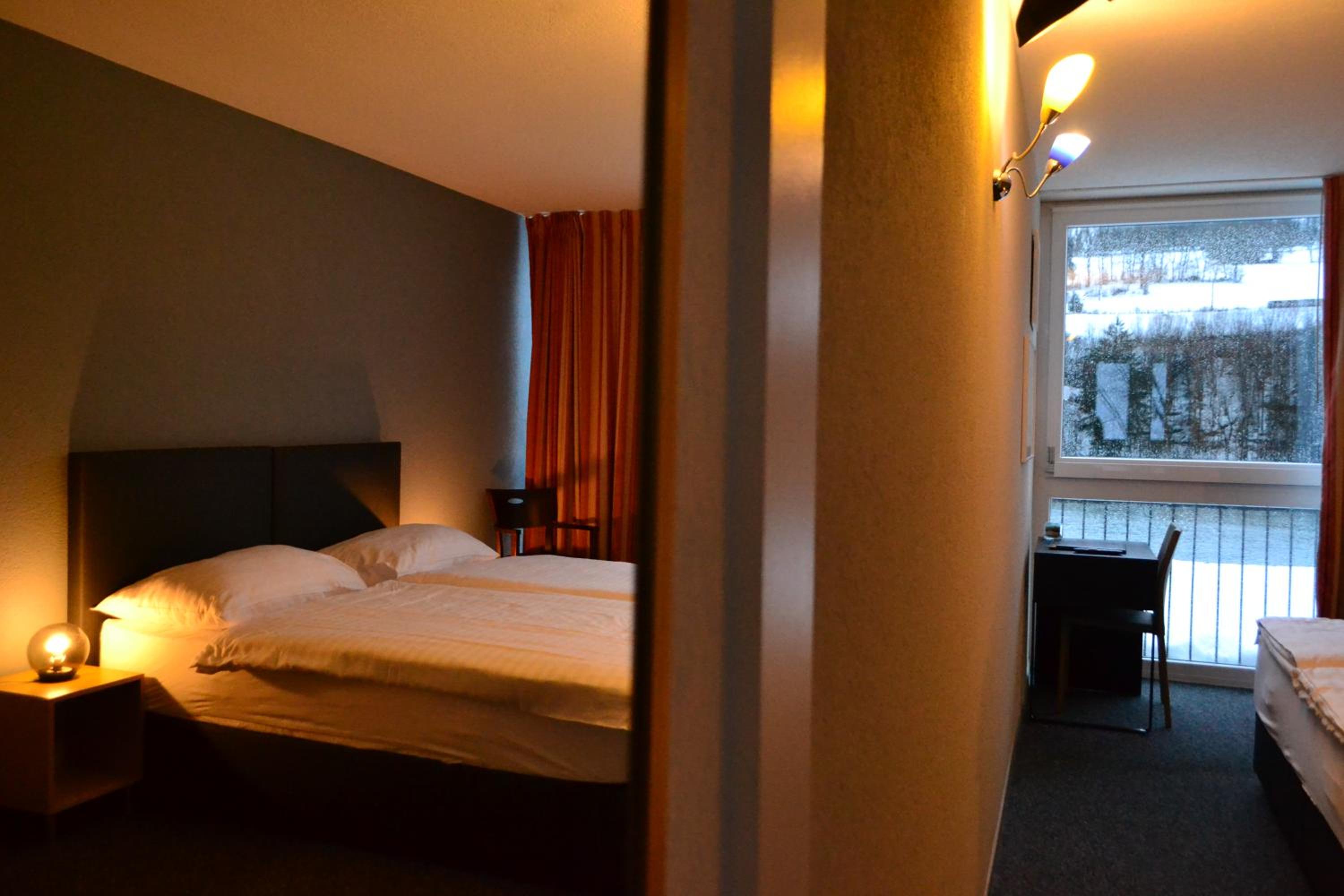Double Room with Lake View - Photo 16