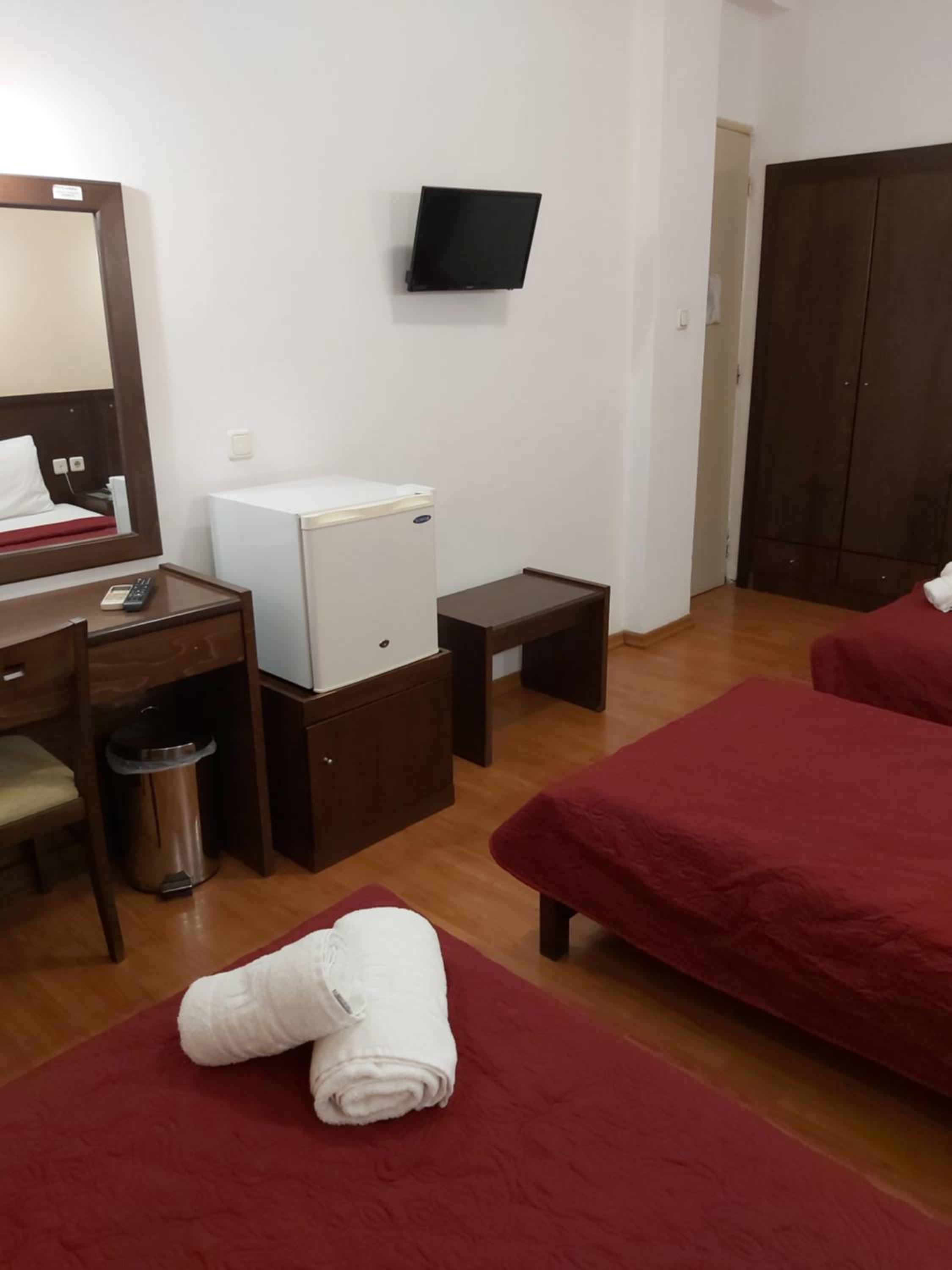 Standard Triple Room - Photo 2