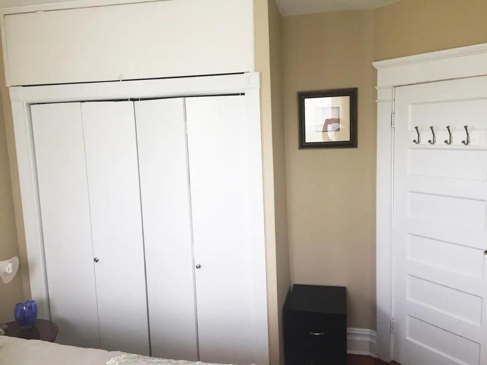 Standard Queen Room photo 2