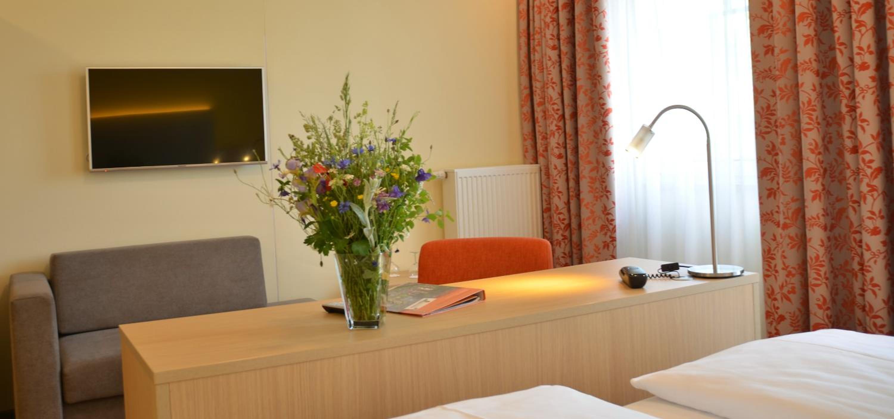 Premium Double Room with Balcony/Terrace - Photo 7