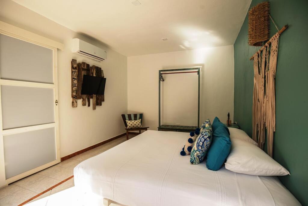 Deluxe King Room photo 3