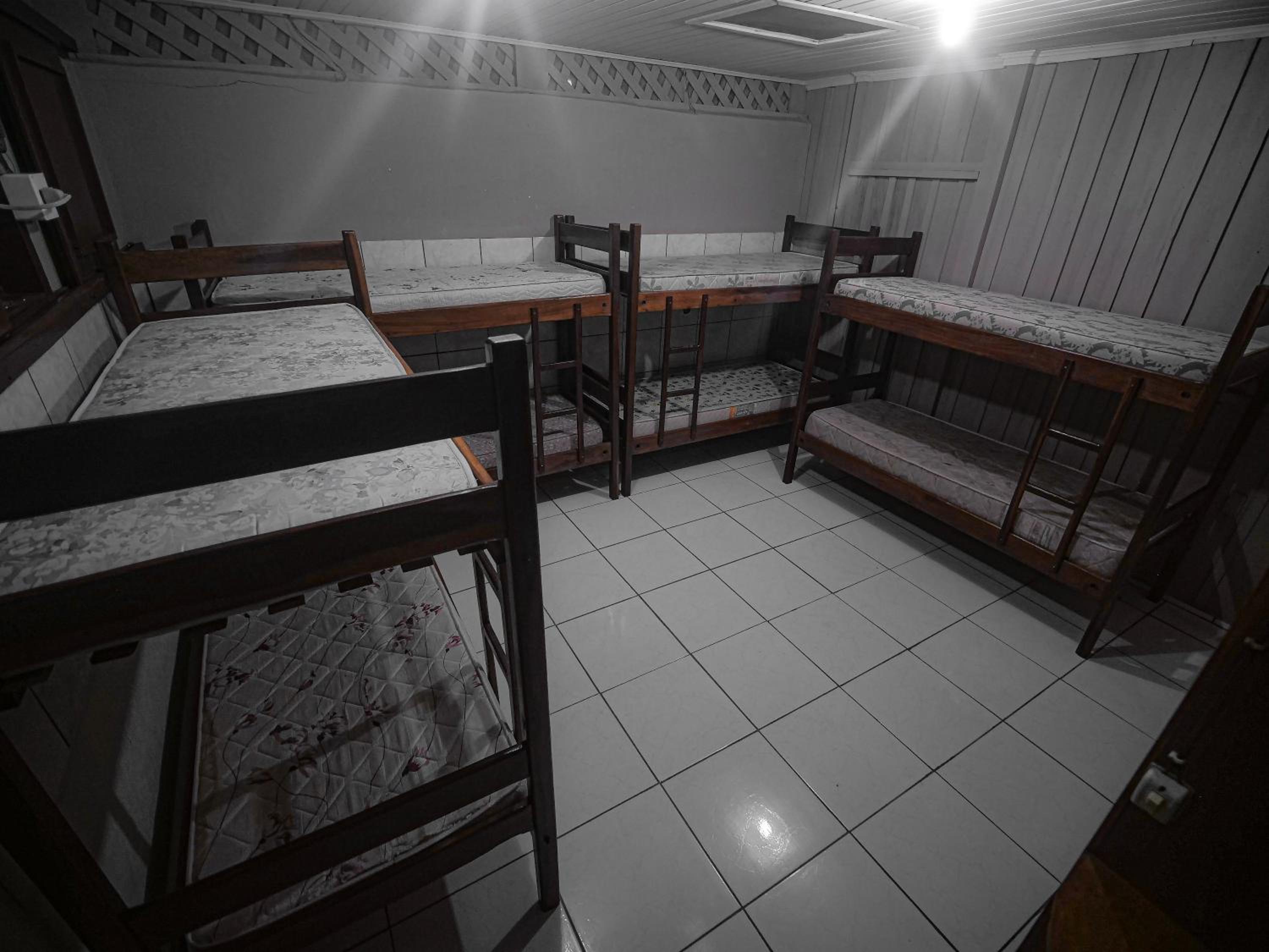 6-Bed Mixed Dormitory Room