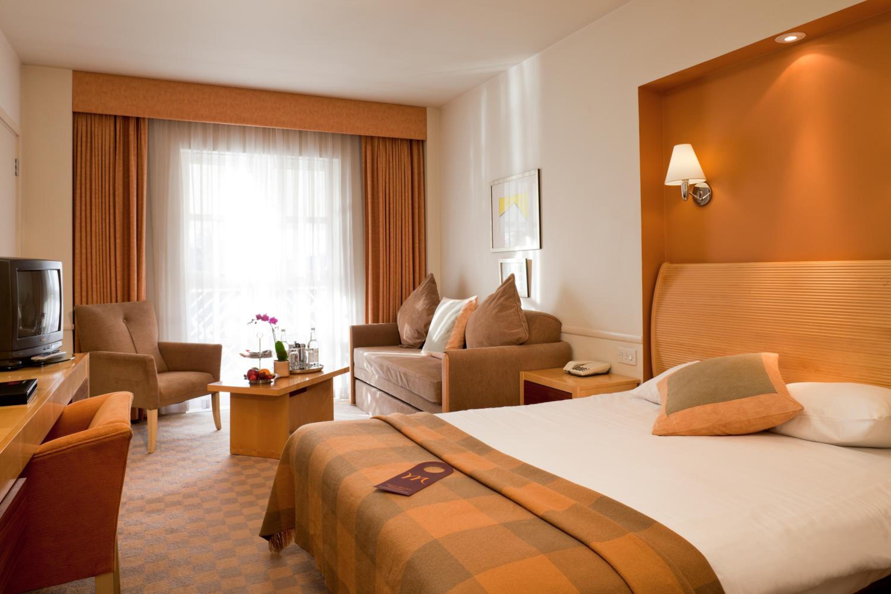 Classic Room With River View - Photo 8