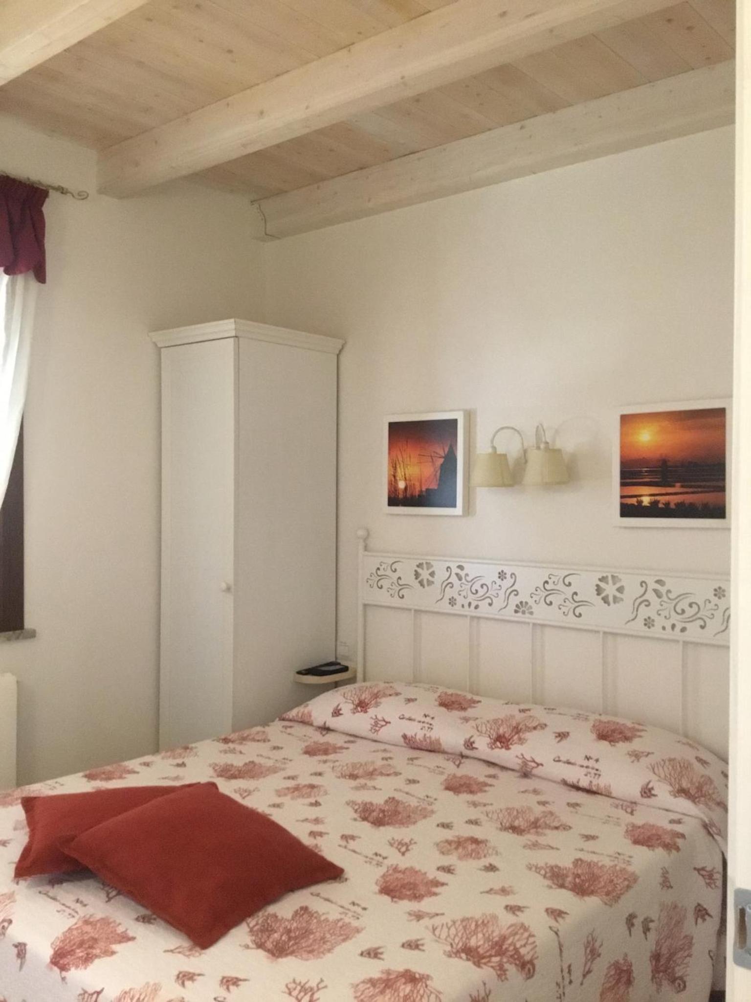 One-Bedroom Apartment - Split Level